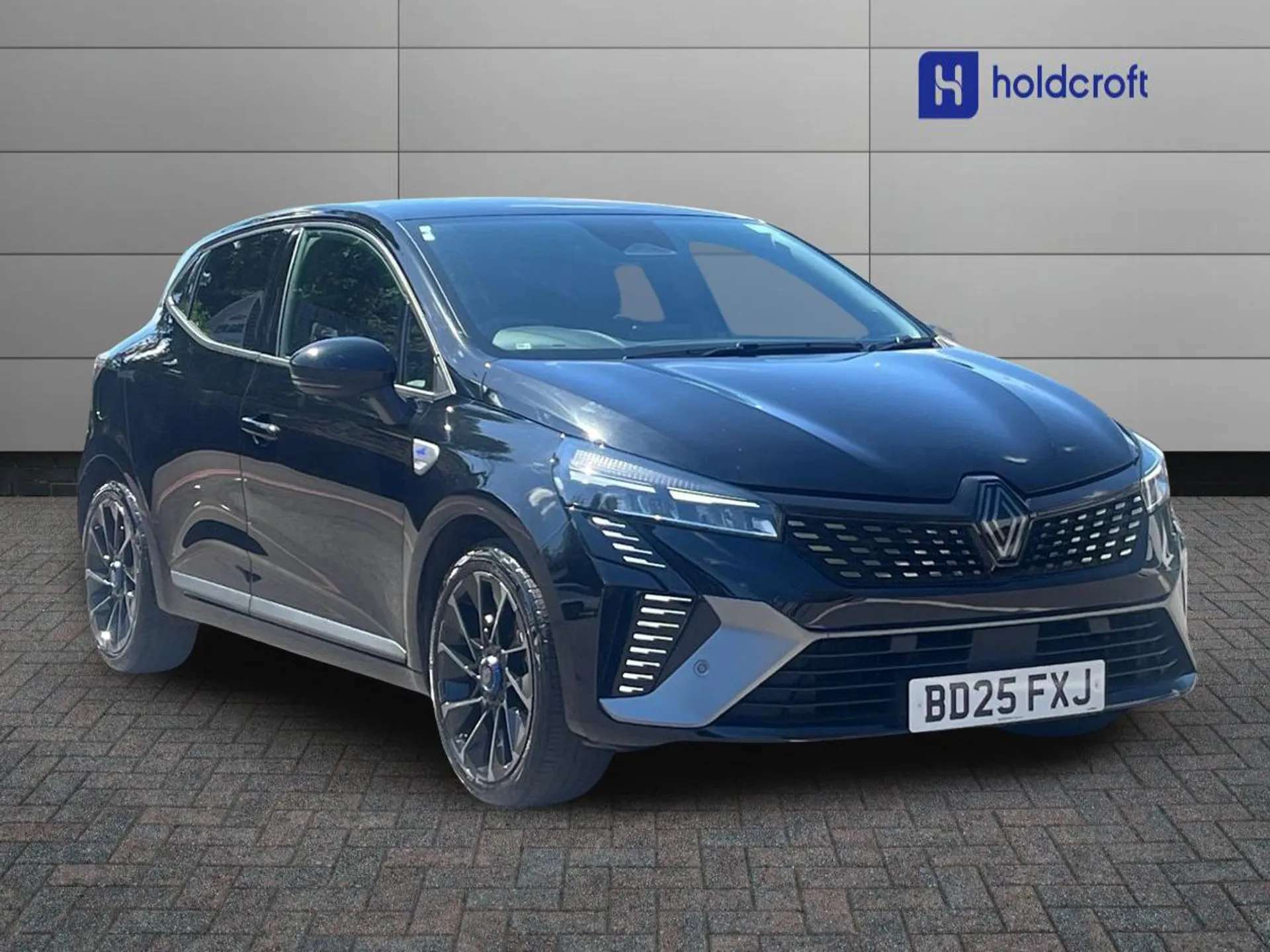 A 2025 RENAULT CLIO 1.6 E-TECH full hybrid 145 Esprit Alpine 5dr Auto A 2025 RENAULT CLIO 1.6 E-TECH full hybrid 145 Esprit Alpine 5dr Auto