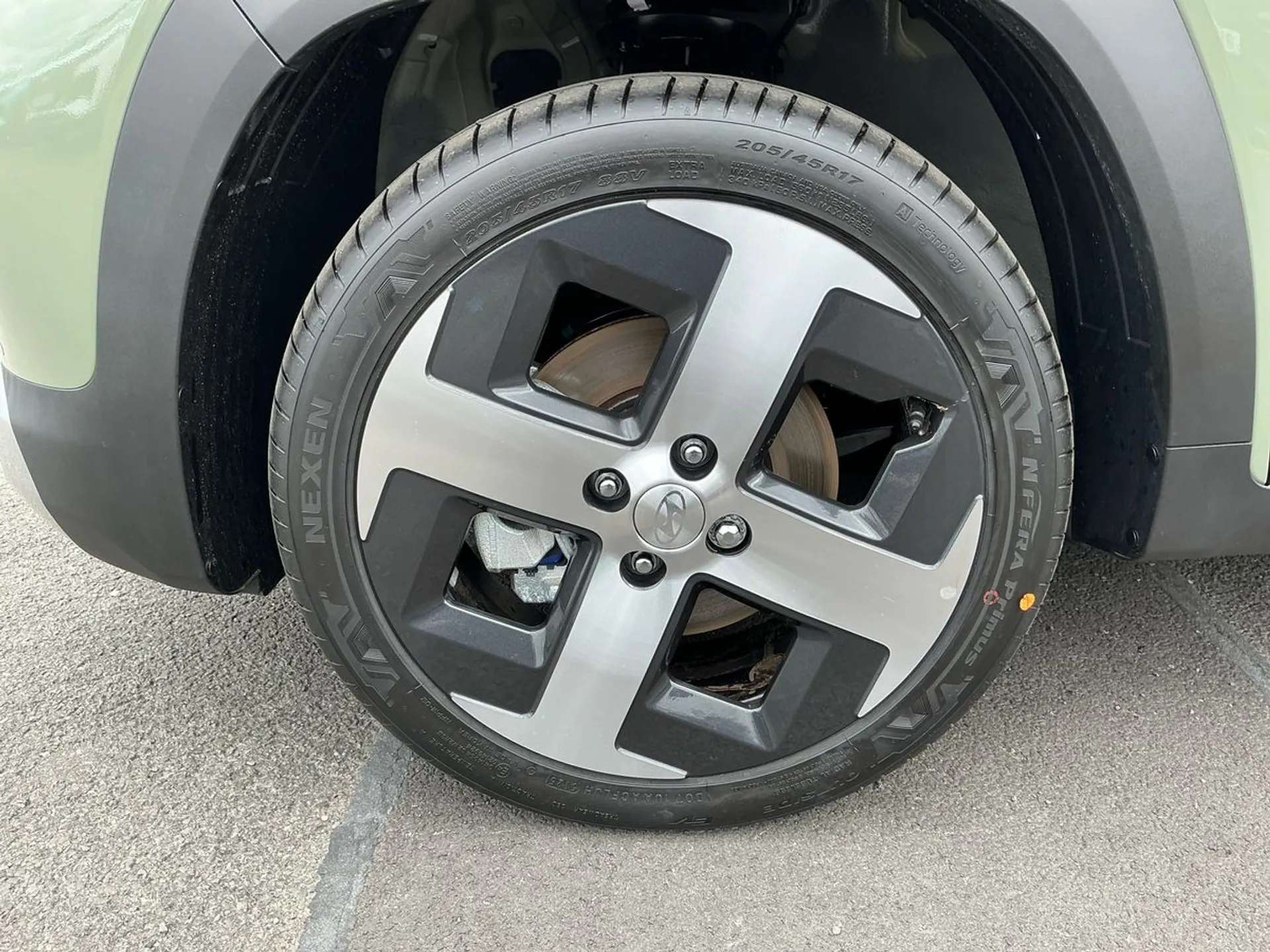 A 2026 HYUNDAI INSTER 85kW 02 49kWh 5dr Auto - ZERO DEPOSIT FINANCE & CASHBACK AVAILABLE A 2026 HYUNDAI INSTER 85kW 02 49kWh 5dr Auto - ZERO DEPOSIT FINANCE & CASHBACK AVAILABLE