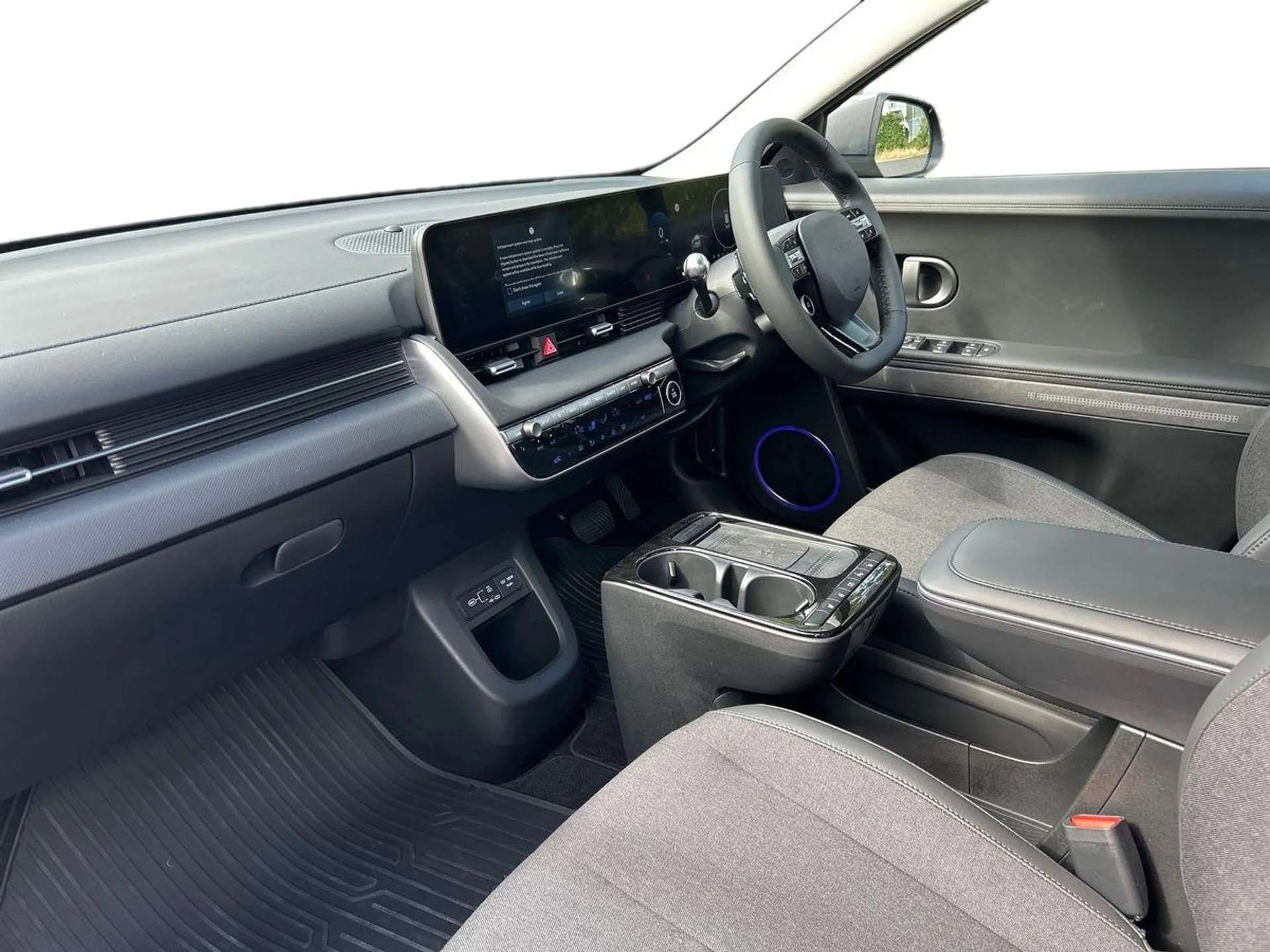A 2026 HYUNDAI IONIQ 5 168kW Premium 84 kWh 5dr Auto - ZERO DEPOSIT FINANCE & CASHBACK AVAILABLE A 2026 HYUNDAI IONIQ 5 168kW Premium 84 kWh 5dr Auto - ZERO DEPOSIT FINANCE & CASHBACK AVAILABLE