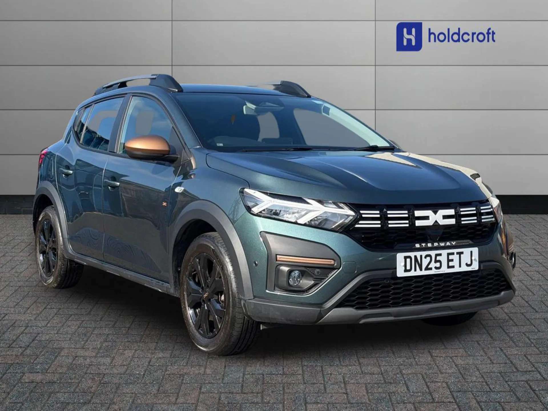 A 2025 DACIA SANDERO STEPWAY 1.0 TCe Extreme 5dr A 2025 DACIA SANDERO STEPWAY 1.0 TCe Extreme 5dr