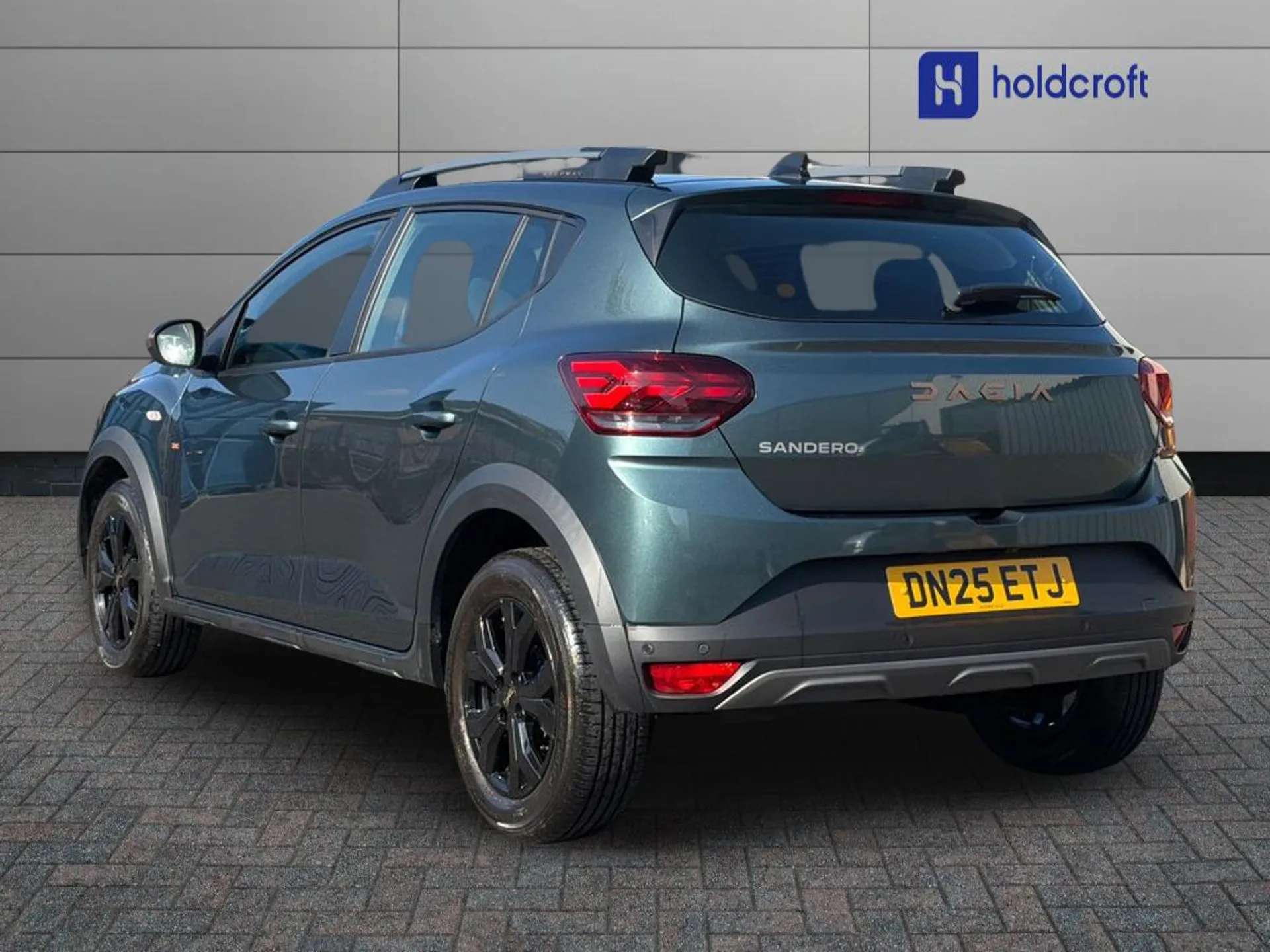 A 2025 DACIA SANDERO STEPWAY 1.0 TCe Extreme 5dr A 2025 DACIA SANDERO STEPWAY 1.0 TCe Extreme 5dr