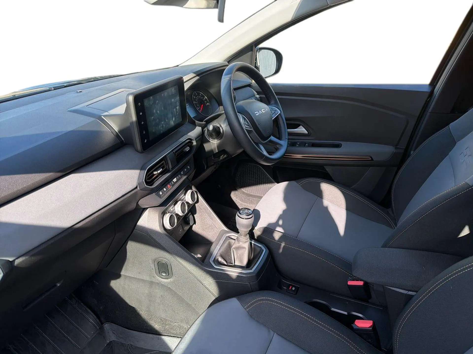 A 2025 DACIA SANDERO STEPWAY 1.0 TCe Extreme 5dr A 2025 DACIA SANDERO STEPWAY 1.0 TCe Extreme 5dr