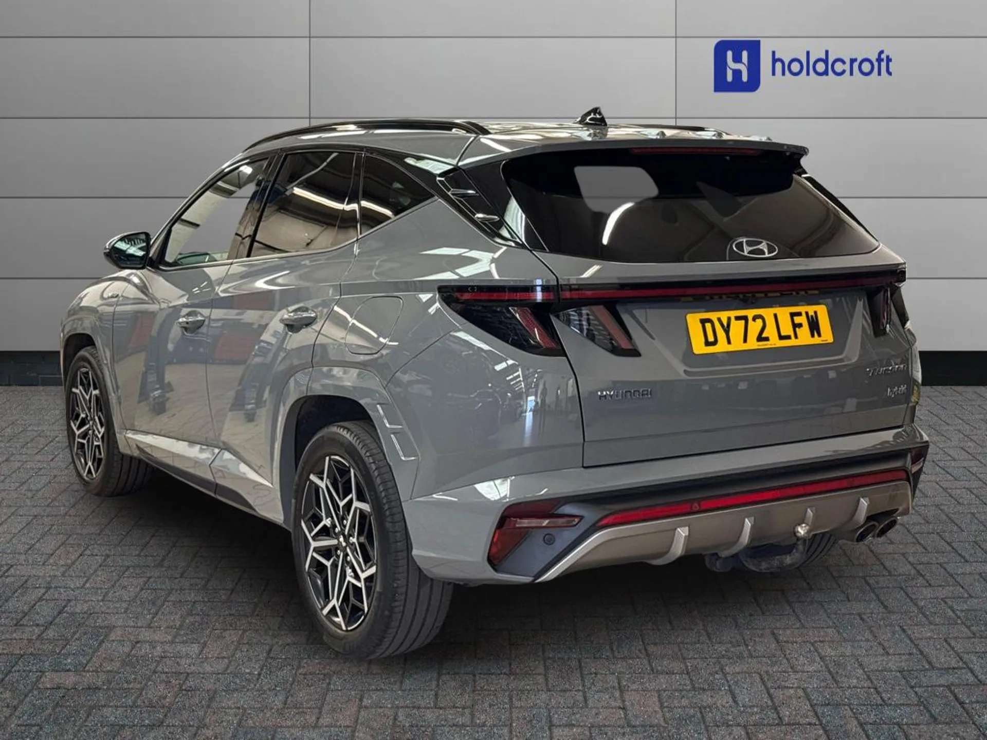 A 2022 HYUNDAI TUCSON 1.6 TGDi Hybrid 230 N Line 5dr 2WD Auto - ZERO DEPOSIT FINANCE & CASHBACK AVAILABLE A 2022 HYUNDAI TUCSON 1.6 TGDi Hybrid 230 N Line 5dr 2WD Auto - ZERO DEPOSIT FINANCE & CASHBACK AVAILABLE