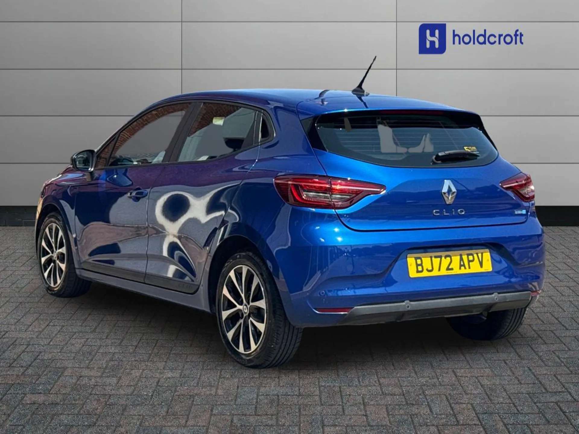A 2022 RENAULT CLIO 1.6 E-TECH full hybrid 145 Evolution 5dr Auto A 2022 RENAULT CLIO 1.6 E-TECH full hybrid 145 Evolution 5dr Auto