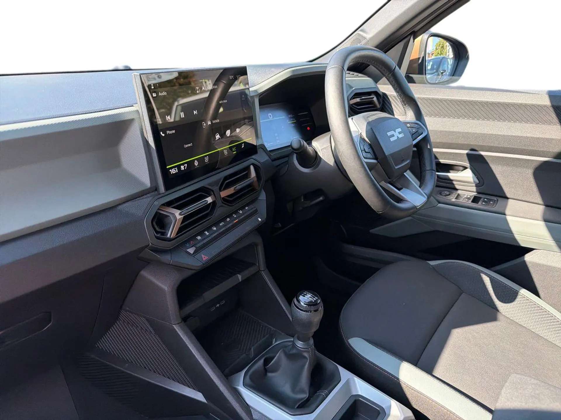 A 2025 DACIA DUSTER 1.2 TCe 130 Extreme 5dr A 2025 DACIA DUSTER 1.2 TCe 130 Extreme 5dr