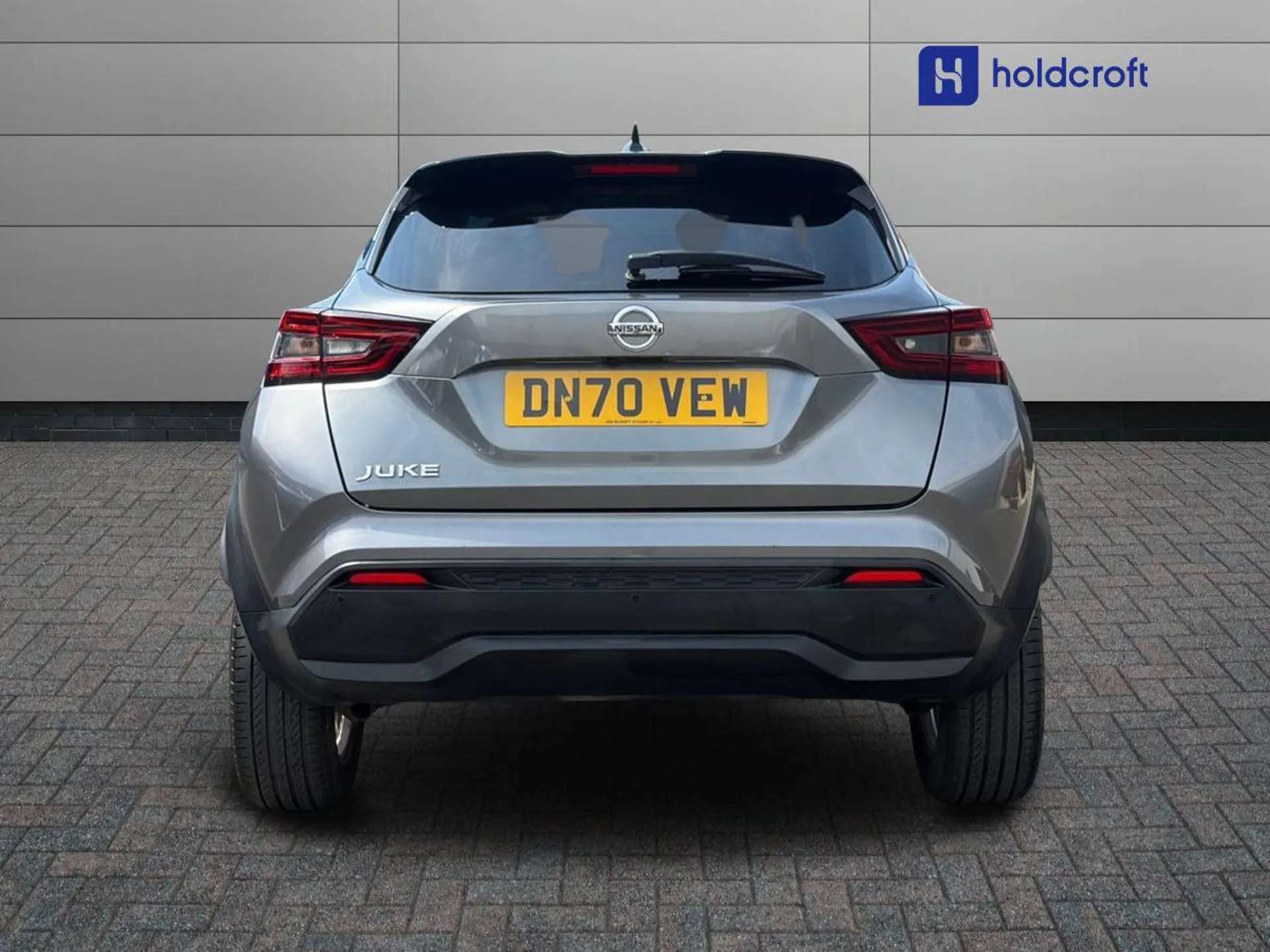 A 2020 NISSAN JUKE 1.0 DiG-T 114 Enigma 5dr A 2020 NISSAN JUKE 1.0 DiG-T 114 Enigma 5dr