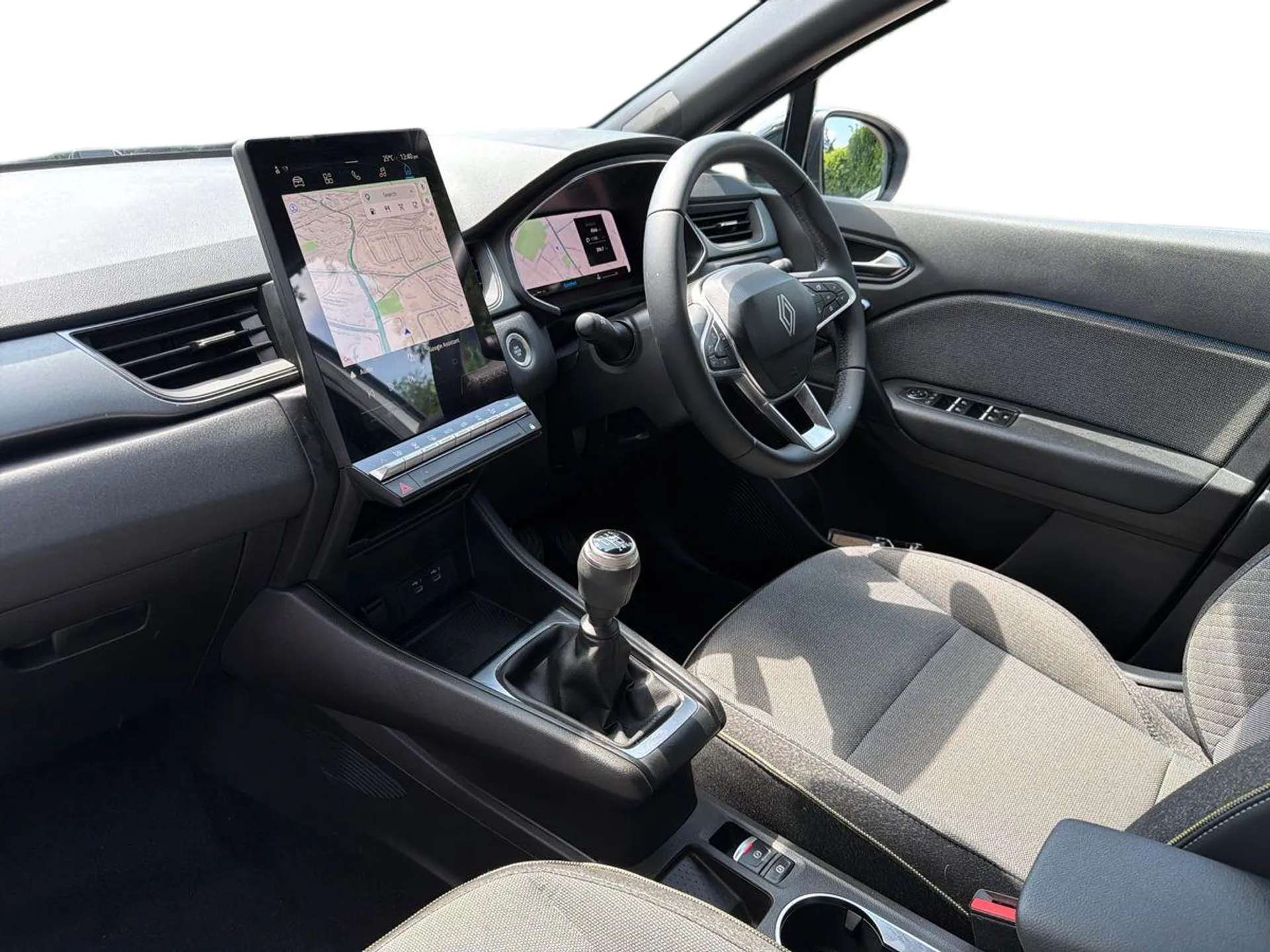 A 2025 RENAULT CAPTUR 1.0 TCE 90 Techno 5dr A 2025 RENAULT CAPTUR 1.0 TCE 90 Techno 5dr