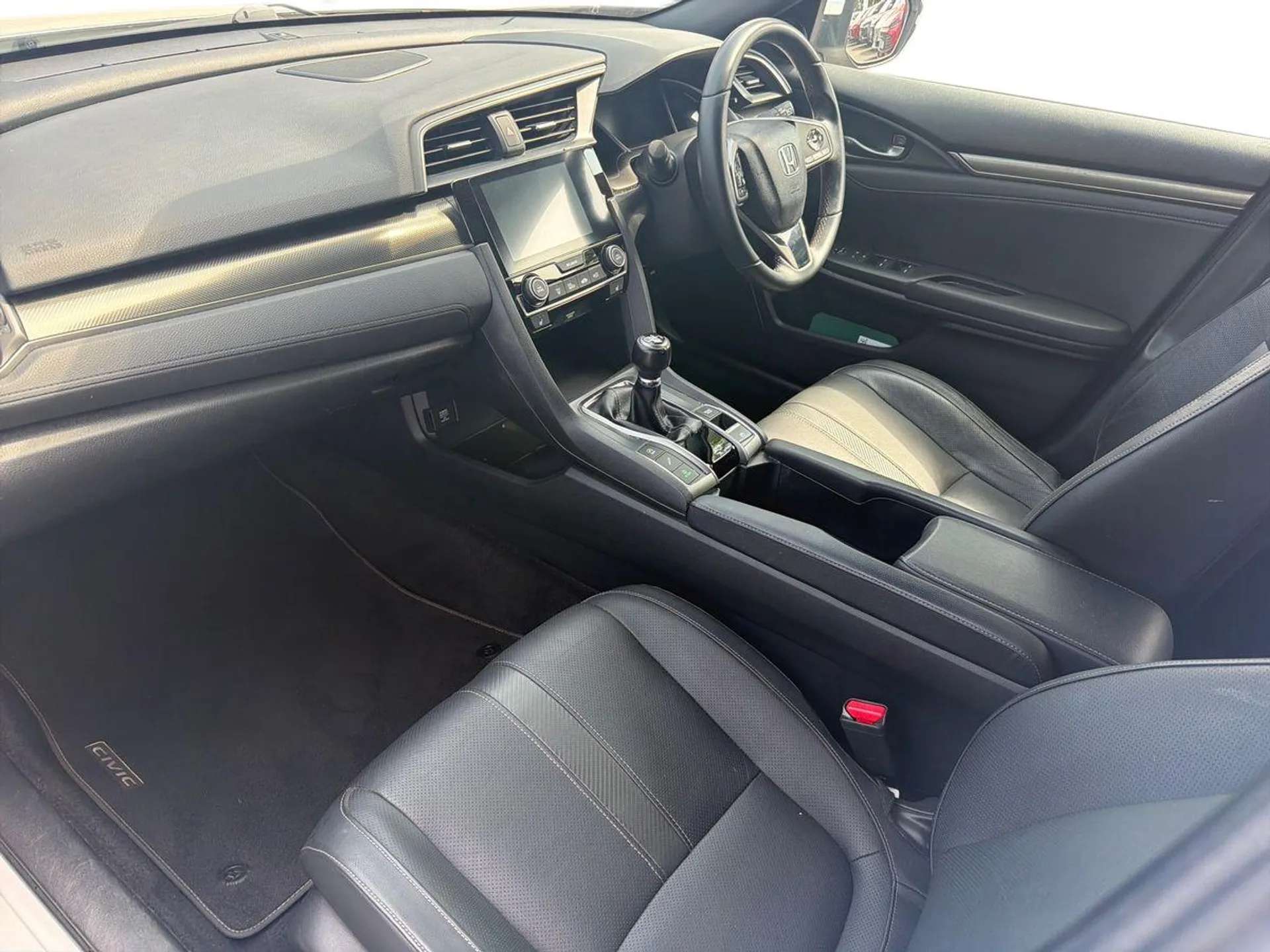 A 2018 HONDA CIVIC 1.0 VTEC Turbo EX 5dr A 2018 HONDA CIVIC 1.0 VTEC Turbo EX 5dr