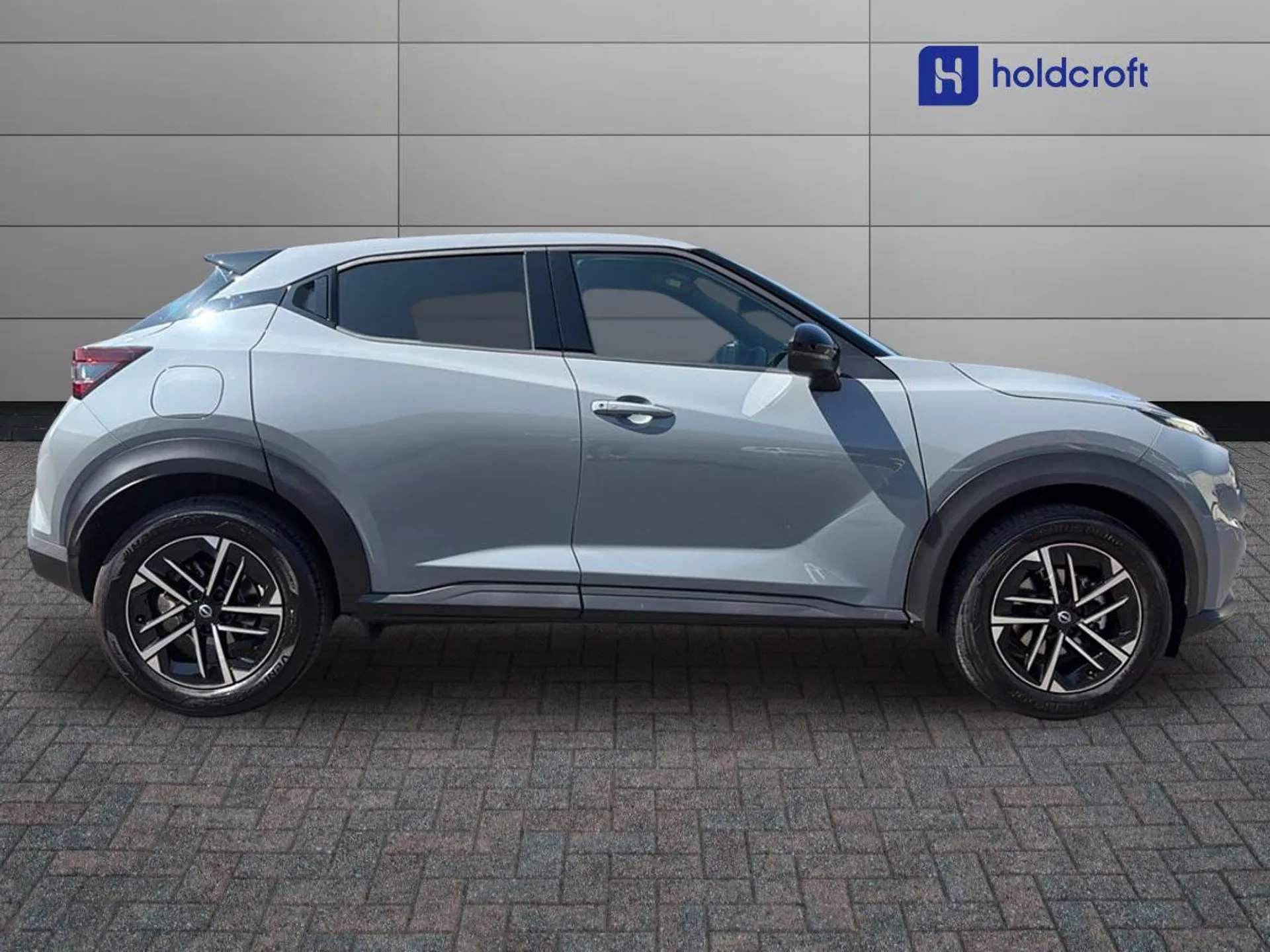 A 2026 NISSAN JUKE 1.0 DiG-T N-Connecta 5dr A 2026 NISSAN JUKE 1.0 DiG-T N-Connecta 5dr