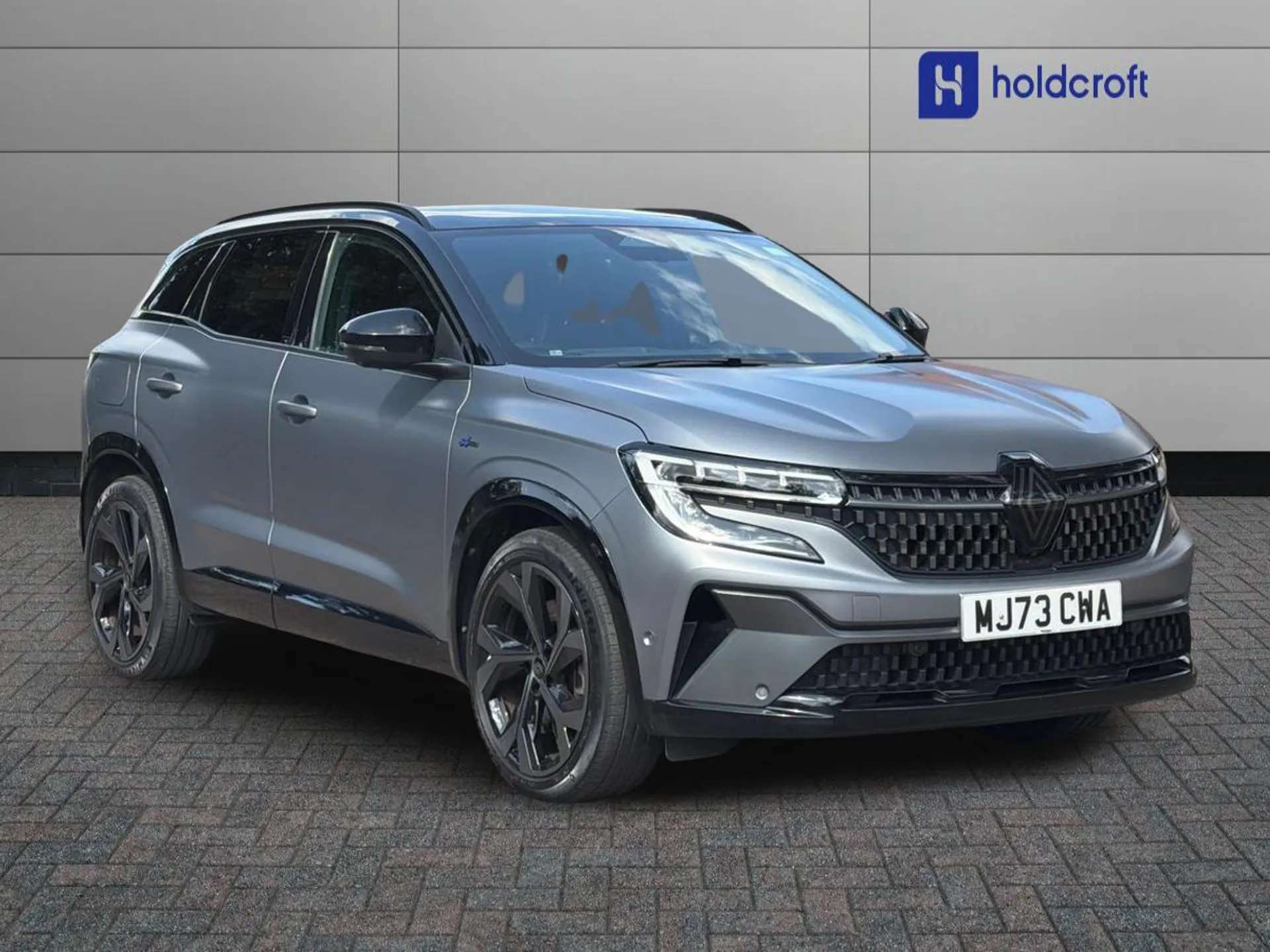 A 2023 RENAULT AUSTRAL E-Tech FHEV Iconic Esprit Alpine 5dr Auto 4C A 2023 RENAULT AUSTRAL E-Tech FHEV Iconic Esprit Alpine 5dr Auto 4C
