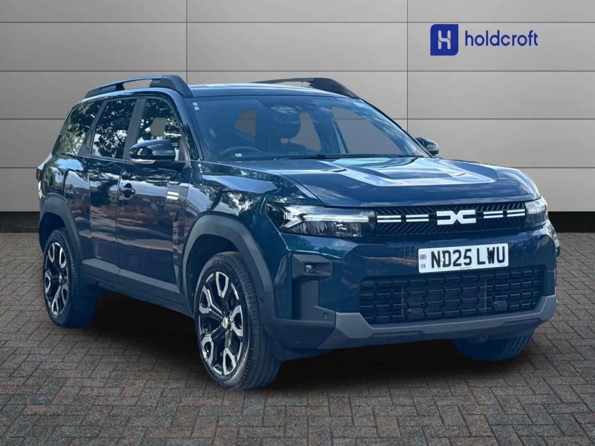 A 2025 DACIA BIGSTER 1.8 Hybrid 155 Journey 5dr Auto A 2025 DACIA BIGSTER 1.8 Hybrid 155 Journey 5dr Auto
