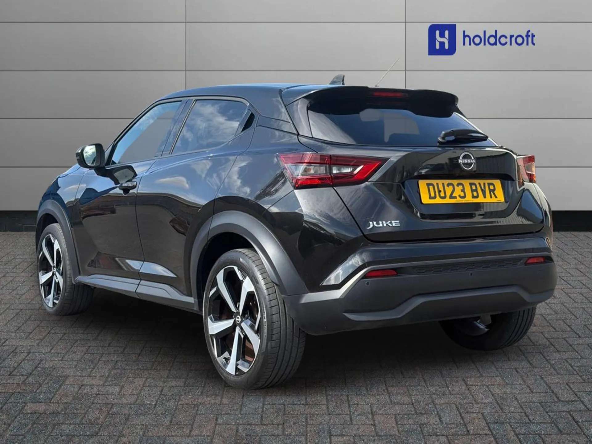 A 2023 NISSAN JUKE 1.0 DiG-T 114 Tekna 5dr A 2023 NISSAN JUKE 1.0 DiG-T 114 Tekna 5dr