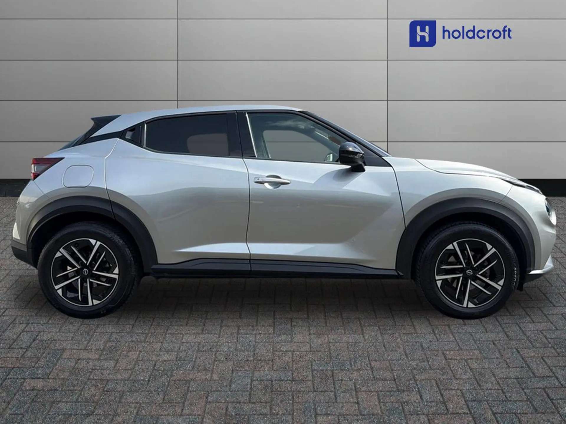 A 2025 NISSAN JUKE 1.0 DiG-T N-Connecta 5dr A 2025 NISSAN JUKE 1.0 DiG-T N-Connecta 5dr