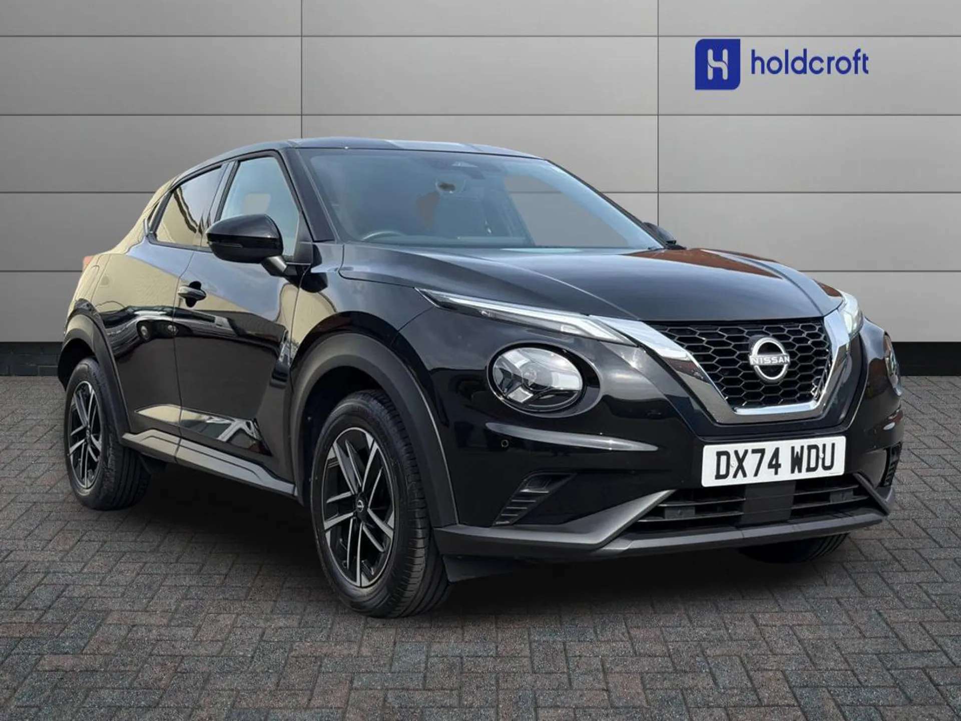 A 2024 NISSAN JUKE 1.0 DiG-T N-Connecta 5dr A 2024 NISSAN JUKE 1.0 DiG-T N-Connecta 5dr