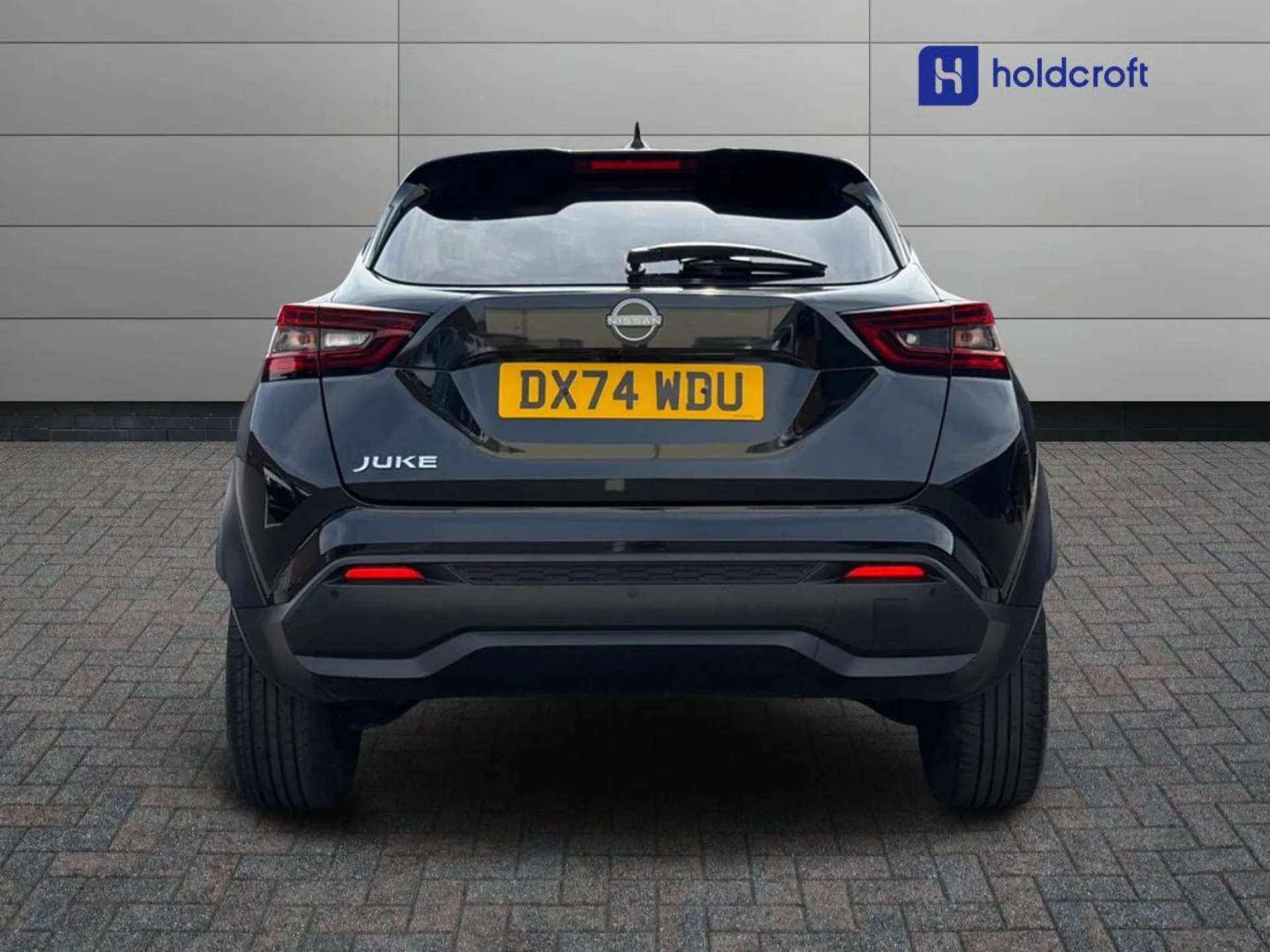A 2024 NISSAN JUKE 1.0 DiG-T N-Connecta 5dr A 2024 NISSAN JUKE 1.0 DiG-T N-Connecta 5dr
