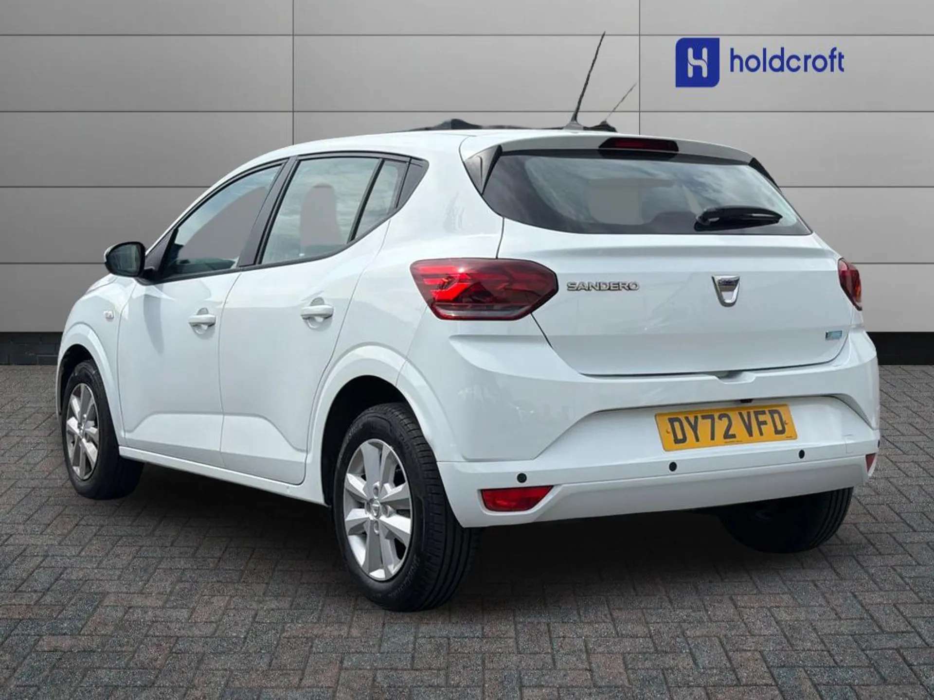 A 2022 DACIA SANDERO 1.0 TCe Bi-Fuel Comfort 5dr A 2022 DACIA SANDERO 1.0 TCe Bi-Fuel Comfort 5dr