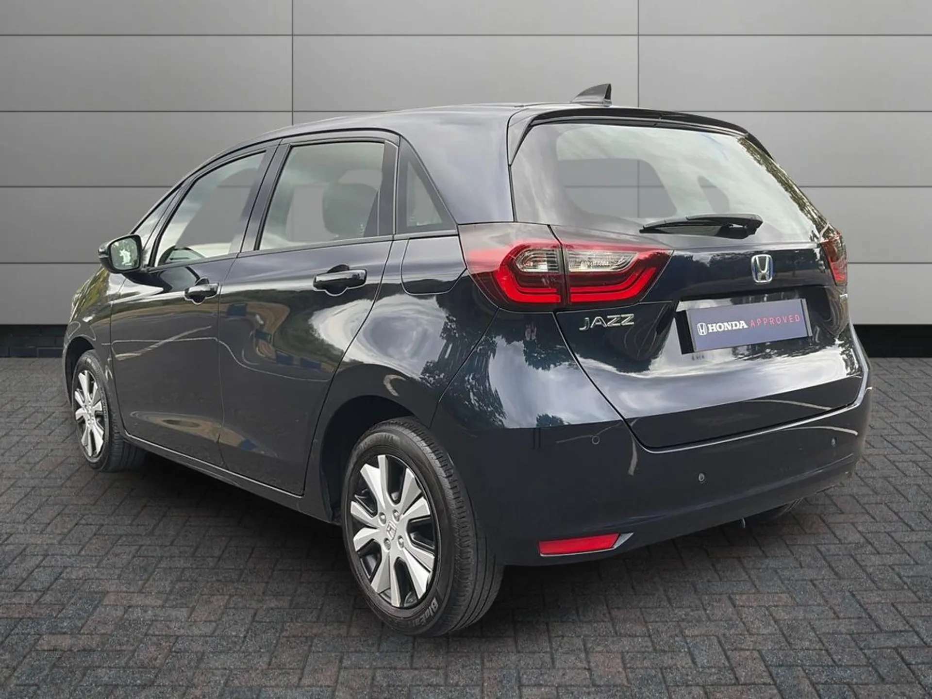 A 2022 HONDA JAZZ 1.5 i-MMD Hybrid SR 5dr eCVT A 2022 HONDA JAZZ 1.5 i-MMD Hybrid SR 5dr eCVT
