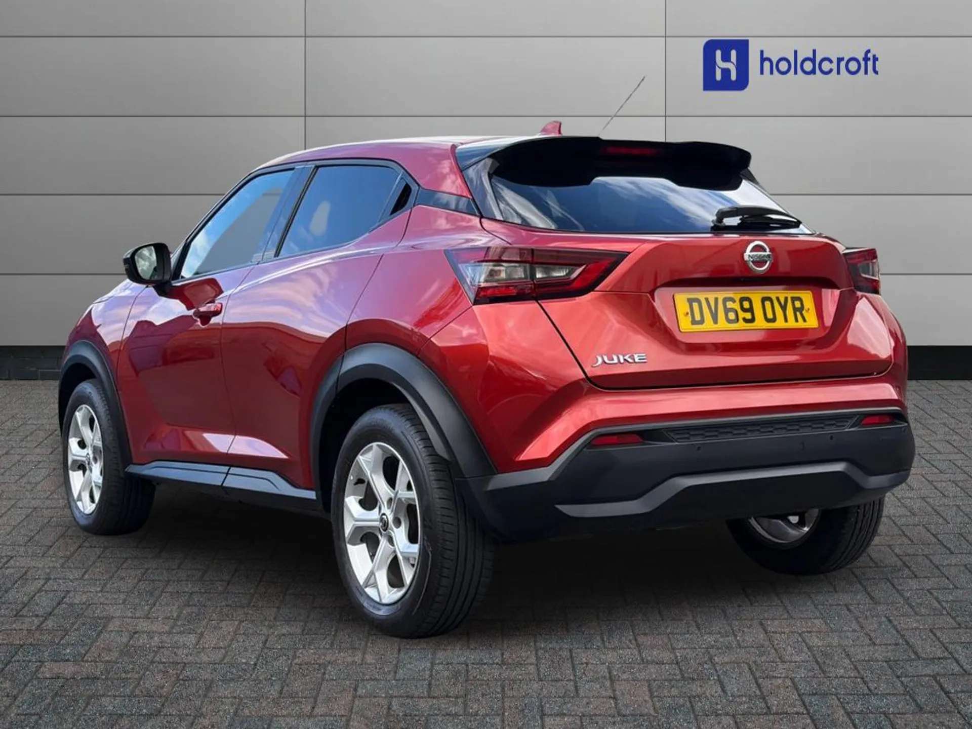 A 2019 NISSAN JUKE 1.0 DiG-T N-Connecta 5dr DCT A 2019 NISSAN JUKE 1.0 DiG-T N-Connecta 5dr DCT