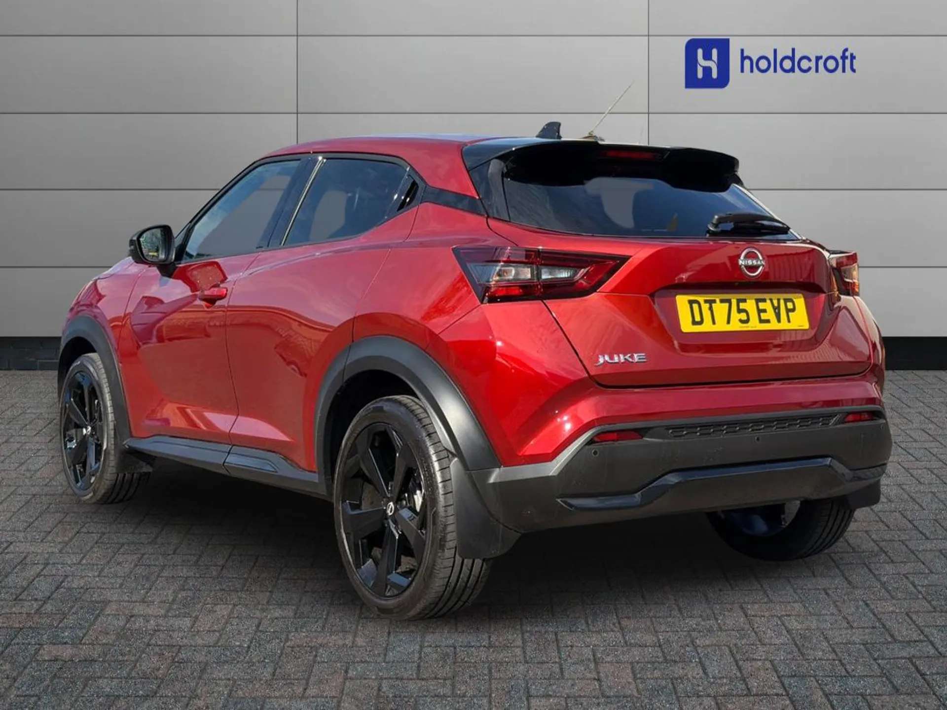 A 2026 NISSAN JUKE 1.0 DiG-T Tekna 5dr A 2026 NISSAN JUKE 1.0 DiG-T Tekna 5dr