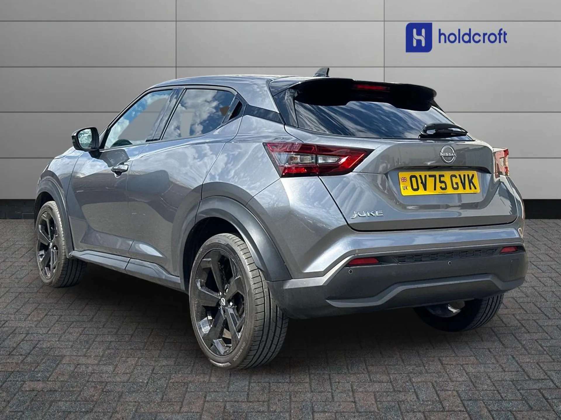 A 2025 NISSAN JUKE 1.0 DiG-T Tekna 5dr A 2025 NISSAN JUKE 1.0 DiG-T Tekna 5dr