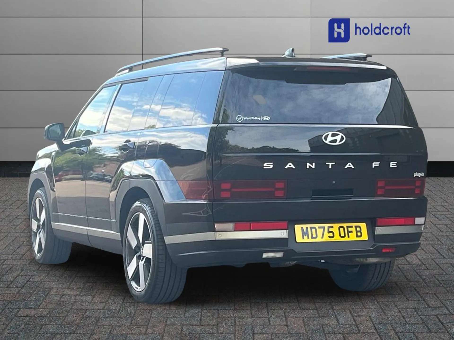 A 2025 HYUNDAI SANTA FE 1.6 TGDi Plug-in Hybrid Premium 5dr 4WD Auto - ZERO DEPOSIT FINANCE AND CASHBACK AVAILABLE A 2025 HYUNDAI SANTA FE 1.6 TGDi Plug-in Hybrid Premium 5dr 4WD Auto - ZERO DEPOSIT FINANCE AND CASHBACK AVAILABLE