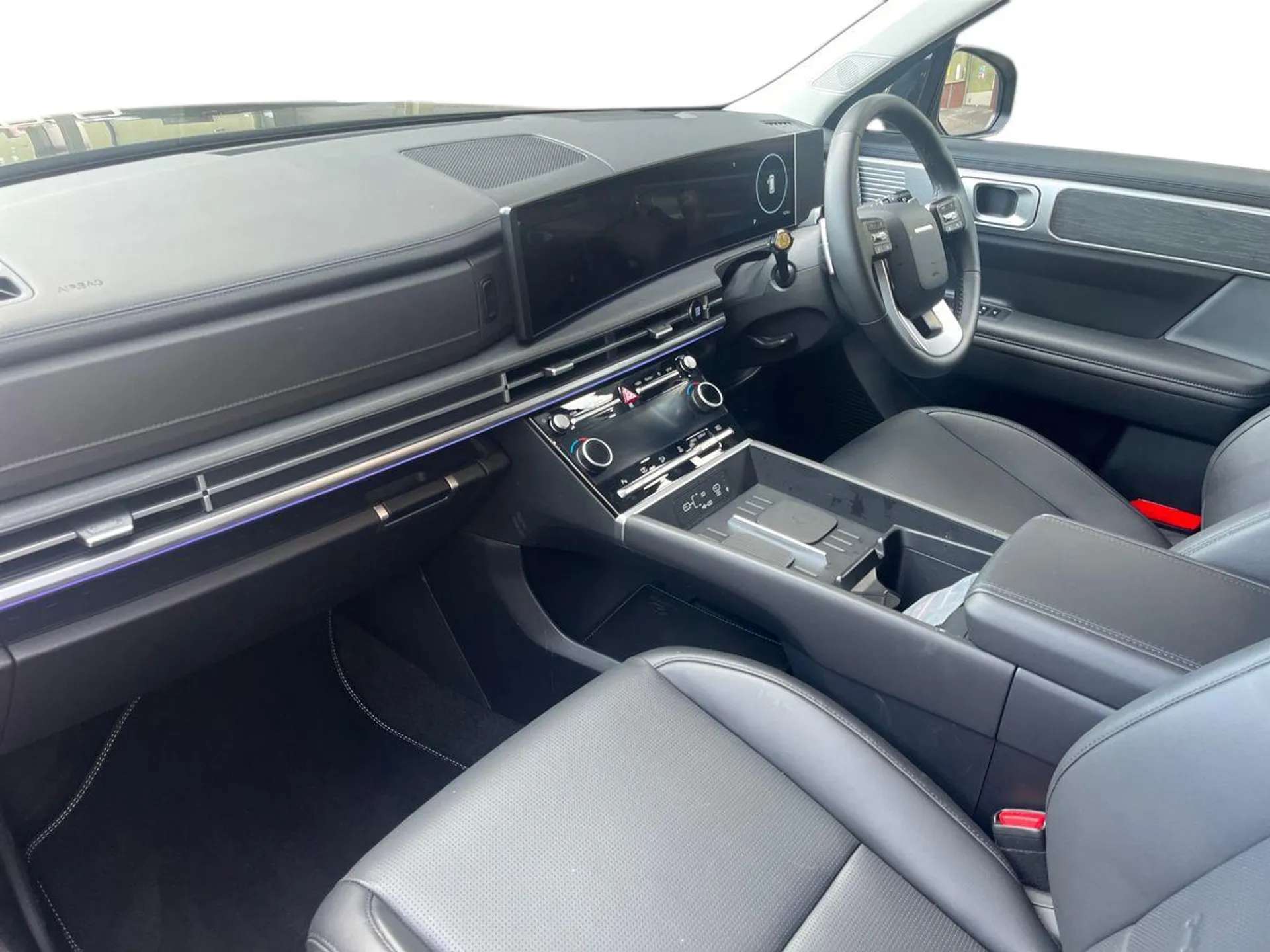 A 2025 HYUNDAI SANTA FE 1.6 TGDi Plug-in Hybrid Premium 5dr 4WD Auto - ZERO DEPOSIT FINANCE AND CASHBACK AVAILABLE A 2025 HYUNDAI SANTA FE 1.6 TGDi Plug-in Hybrid Premium 5dr 4WD Auto - ZERO DEPOSIT FINANCE AND CASHBACK AVAILABLE