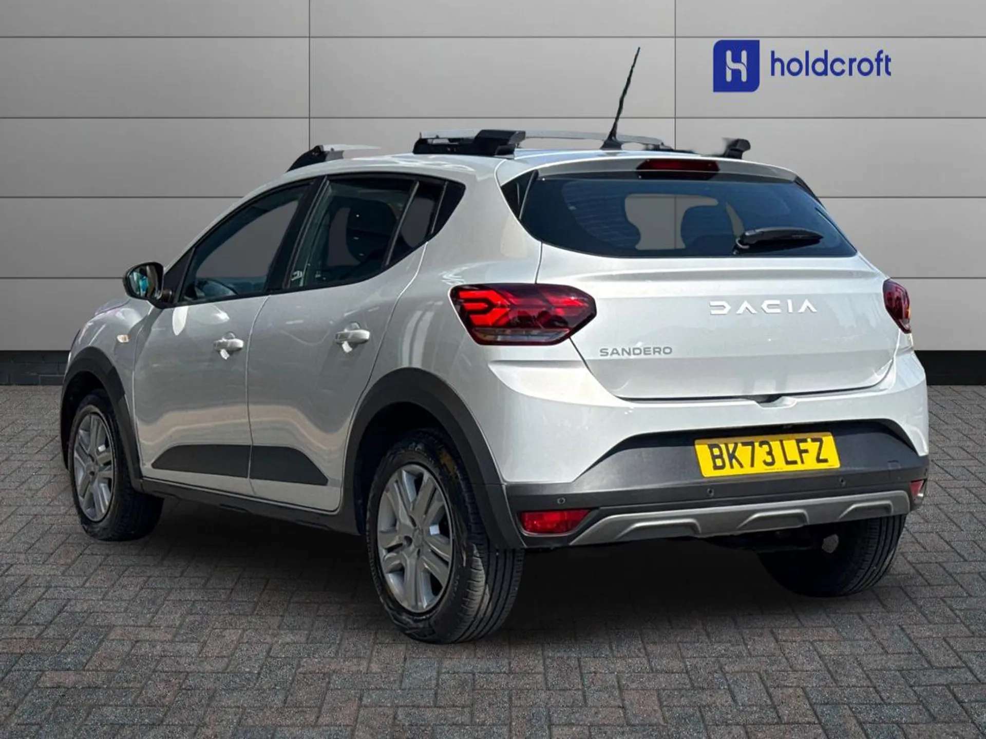 A 2023 DACIA SANDERO STEPWAY 1.0 TCe Expression 5dr A 2023 DACIA SANDERO STEPWAY 1.0 TCe Expression 5dr