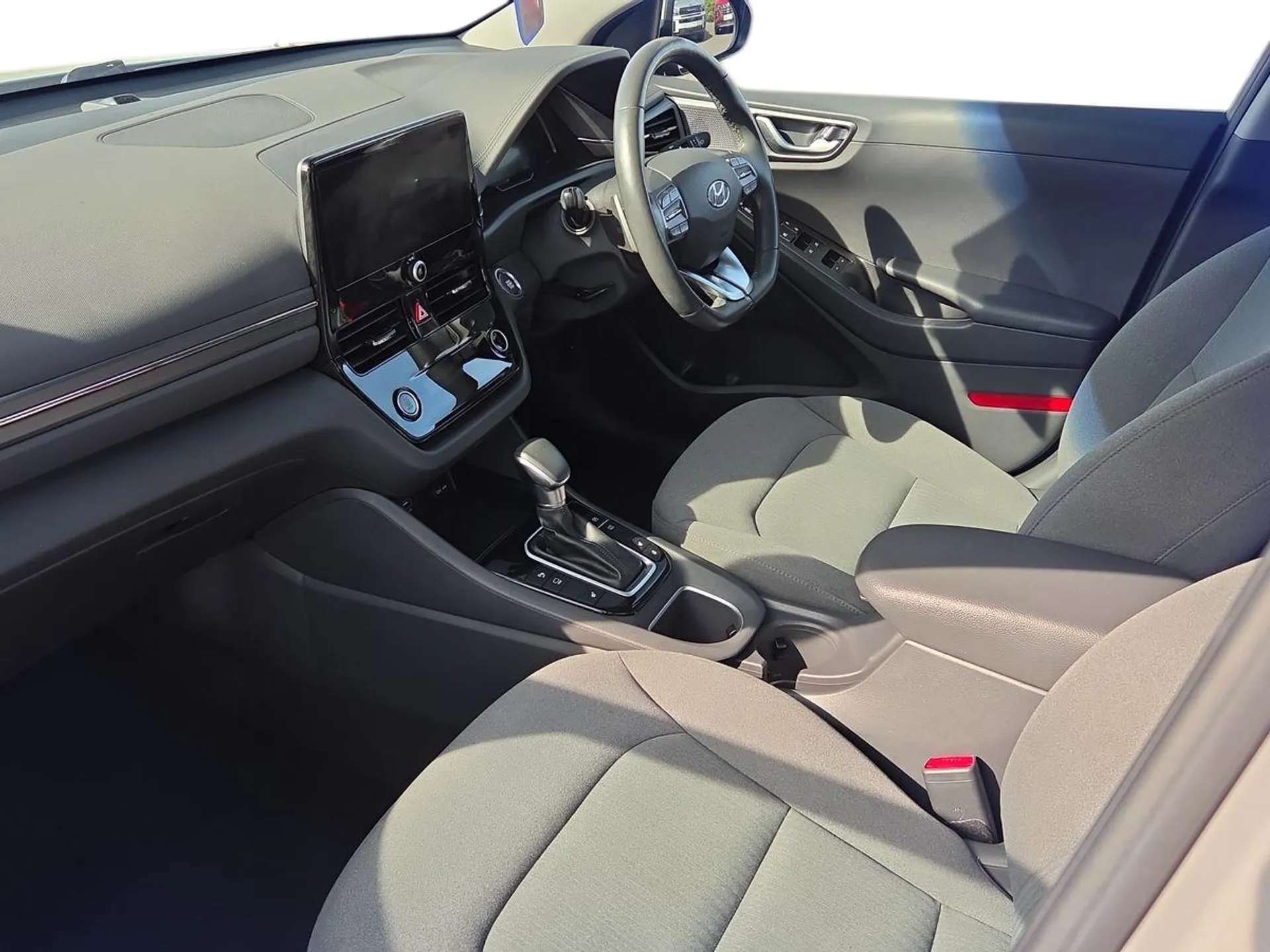 2022 HYUNDAI IONIQ 2022 HYUNDAI IONIQ