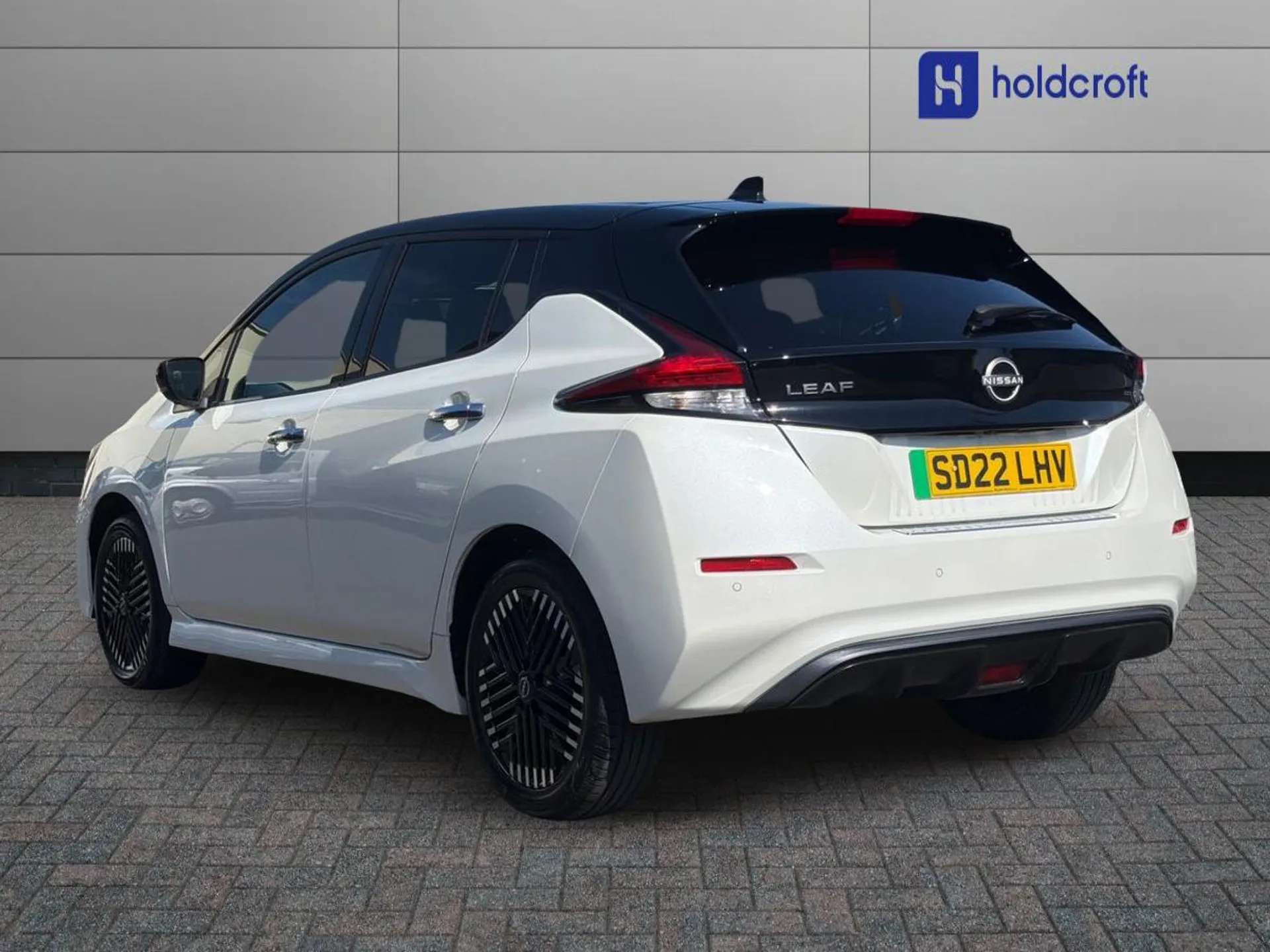 A 2022 NISSAN LEAF 160kW e+ N-Connecta 59kWh 5dr Auto A 2022 NISSAN LEAF 160kW e+ N-Connecta 59kWh 5dr Auto