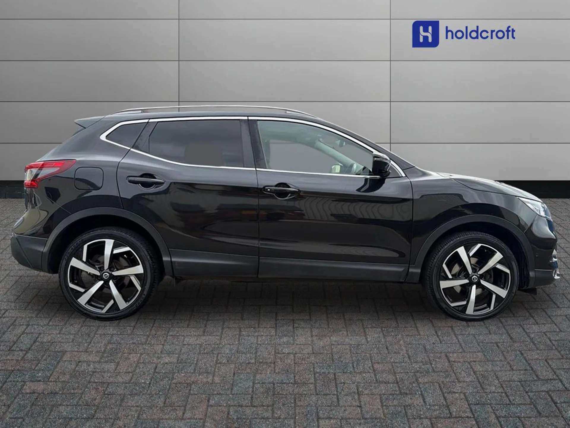 A 2019 NISSAN QASHQAI 1.3 DiG-T Tekna 5dr A 2019 NISSAN QASHQAI 1.3 DiG-T Tekna 5dr