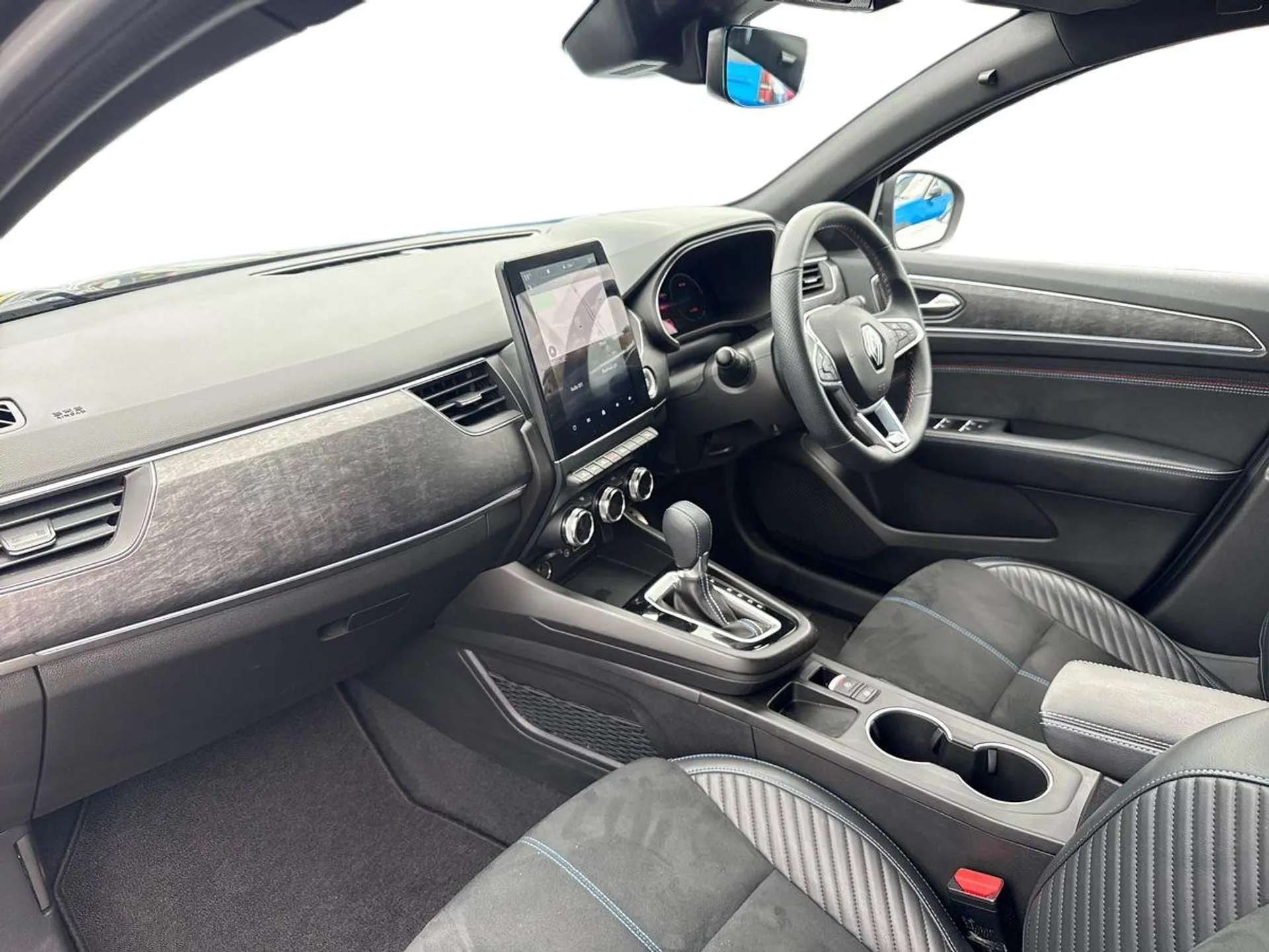 A 2024 RENAULT ARKANA 1.6 E-Tech FHEV 145 Esprit Alpine 5dr Auto A 2024 RENAULT ARKANA 1.6 E-Tech FHEV 145 Esprit Alpine 5dr Auto