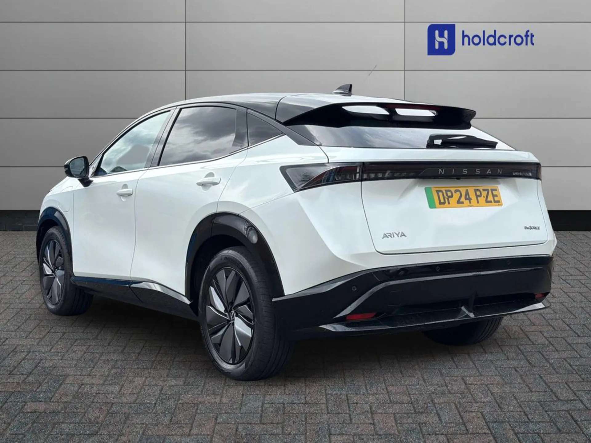 A 2024 NISSAN ARIYA 225kW Advance 87kWh 22kWCh 5dr e-4ORCE Auto A 2024 NISSAN ARIYA 225kW Advance 87kWh 22kWCh 5dr e-4ORCE Auto