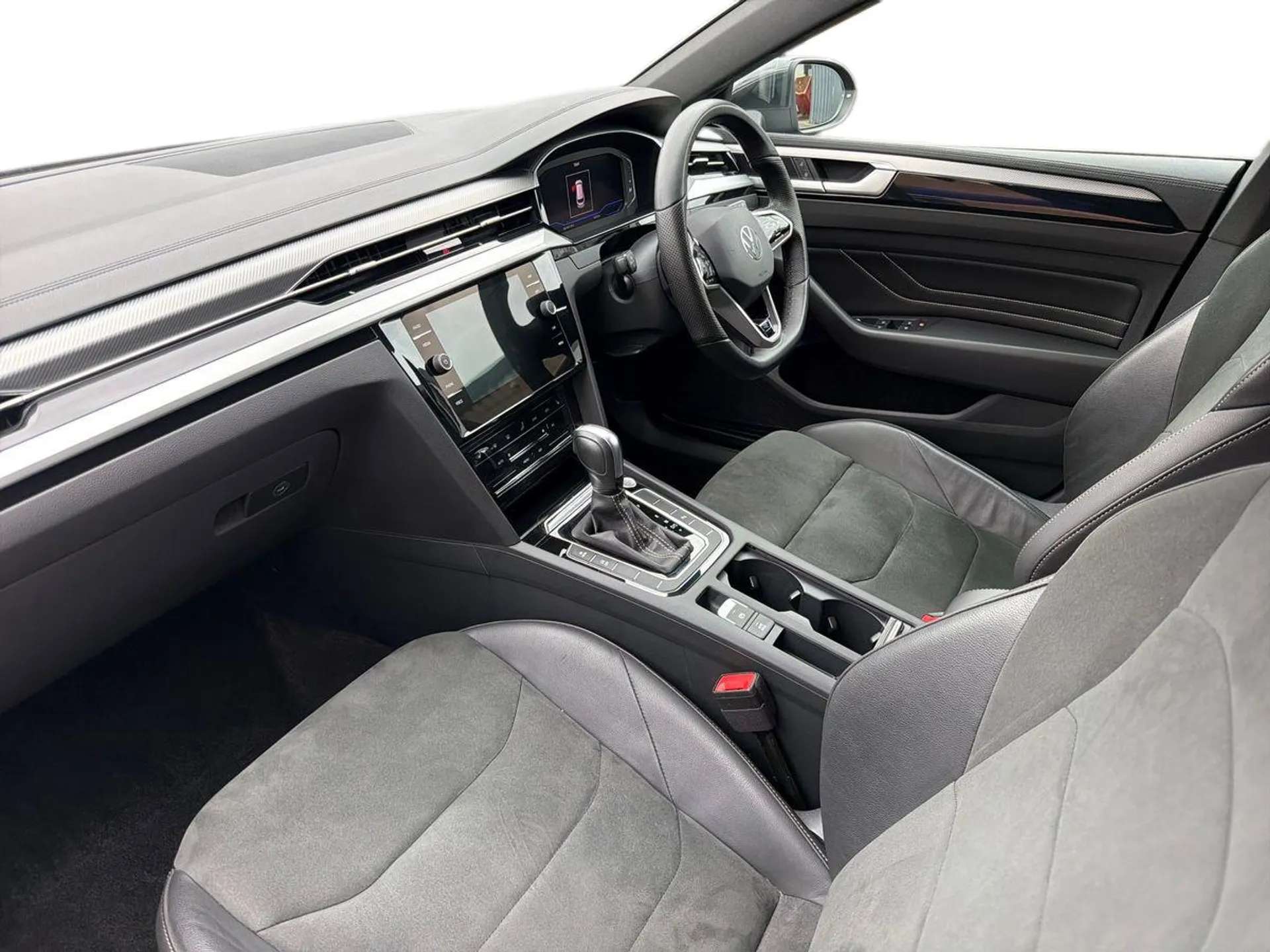 A 2024 VOLKSWAGEN ARTEON 2.0 TDI 200 R-Line 5dr DSG A 2024 VOLKSWAGEN ARTEON 2.0 TDI 200 R-Line 5dr DSG