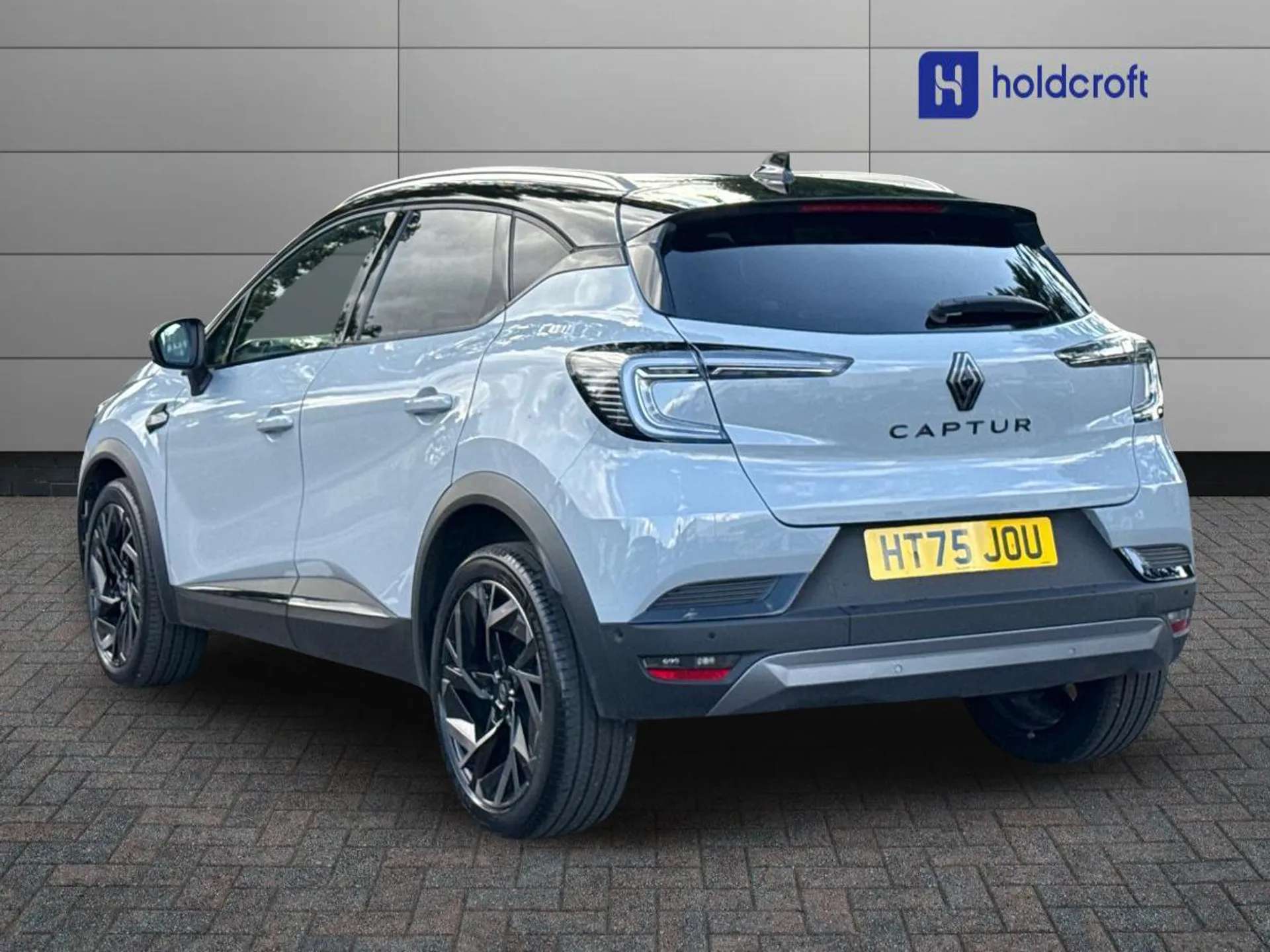 A 2026 RENAULT CAPTUR 1.2 TCE 115 Esprit Alpine 5dr A 2026 RENAULT CAPTUR 1.2 TCE 115 Esprit Alpine 5dr