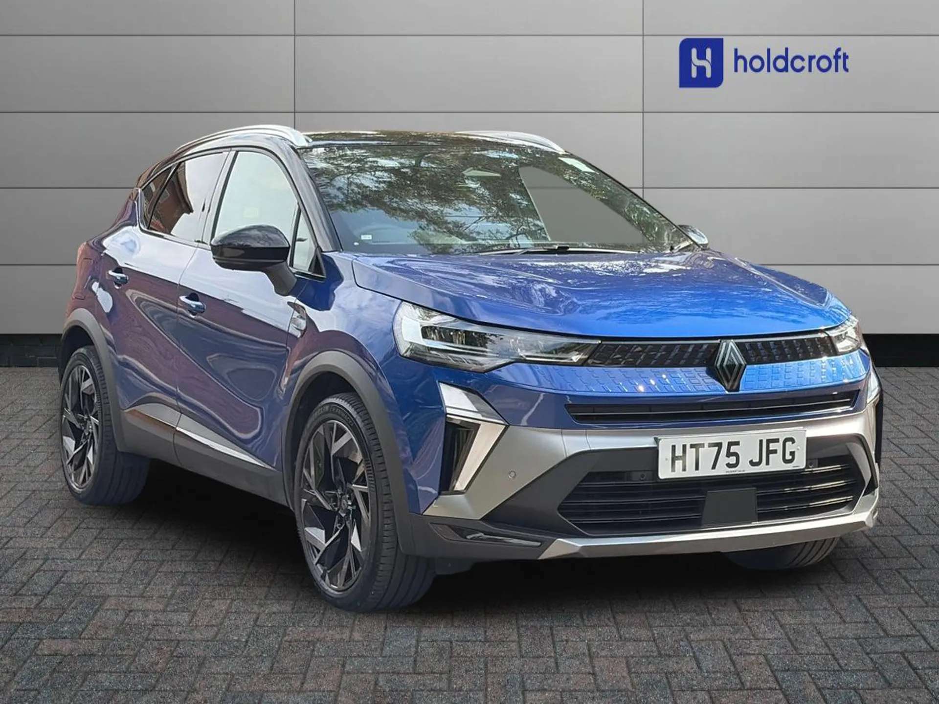 A 2026 RENAULT CAPTUR 1.2 TCE 115 Esprit Alpine 5dr A 2026 RENAULT CAPTUR 1.2 TCE 115 Esprit Alpine 5dr