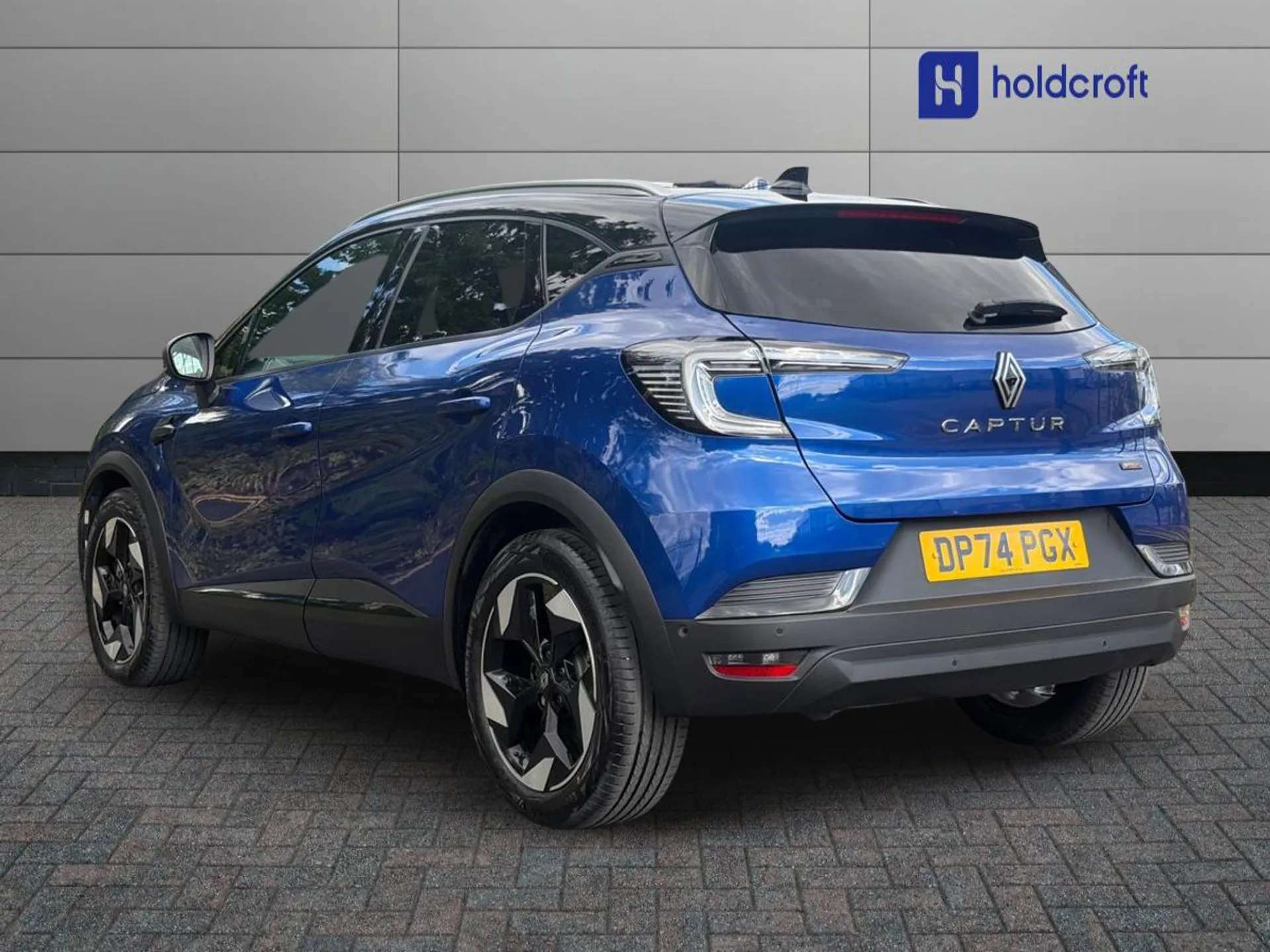 A 2025 RENAULT CAPTUR 1.6 E-Tech Full Hybrid 145 Techno 5dr Auto A 2025 RENAULT CAPTUR 1.6 E-Tech Full Hybrid 145 Techno 5dr Auto