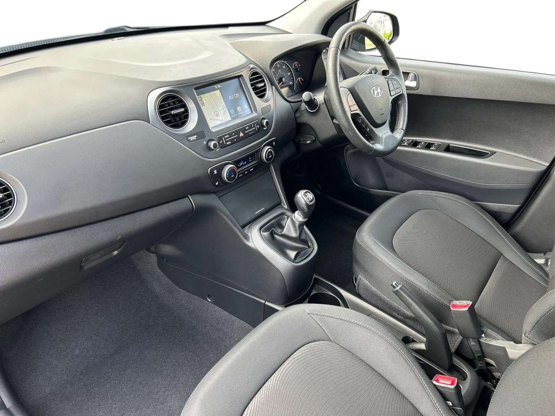 A 2017 HYUNDAI I10 1.2 Premium SE 5dr - ZERO DEPOSIT FINANCE & CASHBACK AVAILABLE A 2017 HYUNDAI I10 1.2 Premium SE 5dr - ZERO DEPOSIT FINANCE & CASHBACK AVAILABLE