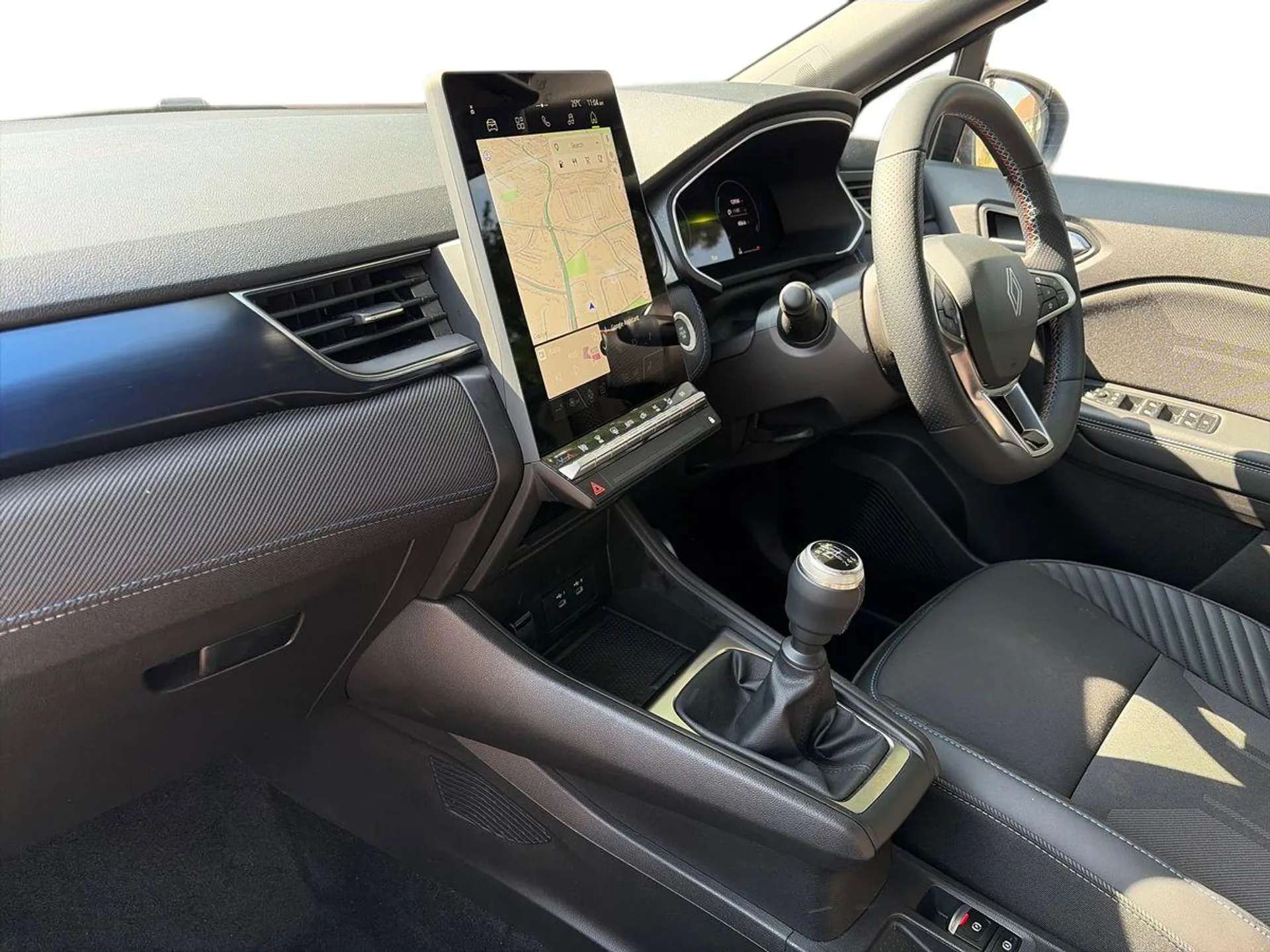 A 2026 RENAULT CAPTUR 1.2 TCE 115 Esprit Alpine 5dr A 2026 RENAULT CAPTUR 1.2 TCE 115 Esprit Alpine 5dr