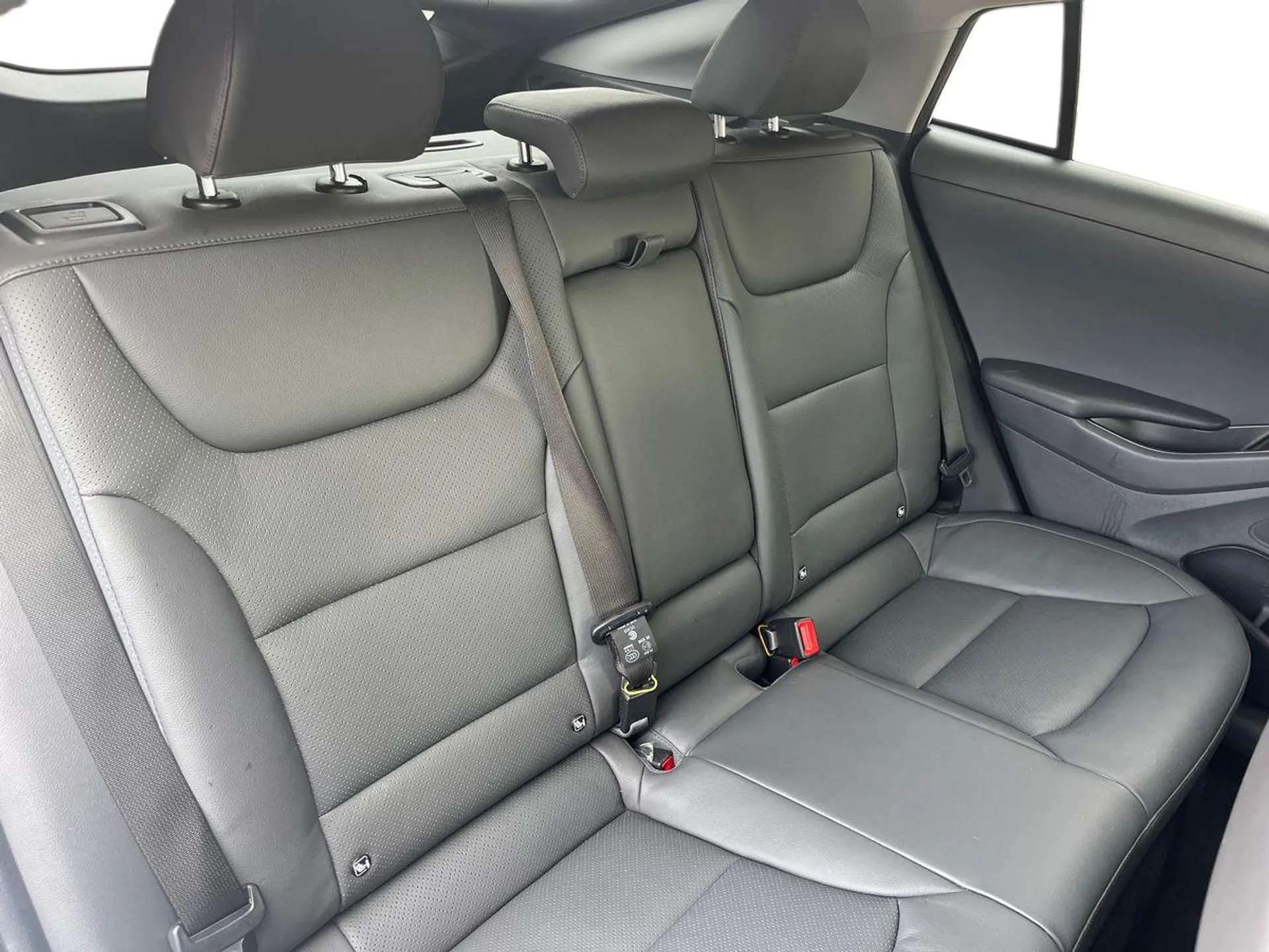 2021 HYUNDAI IONIQ 2021 HYUNDAI IONIQ
