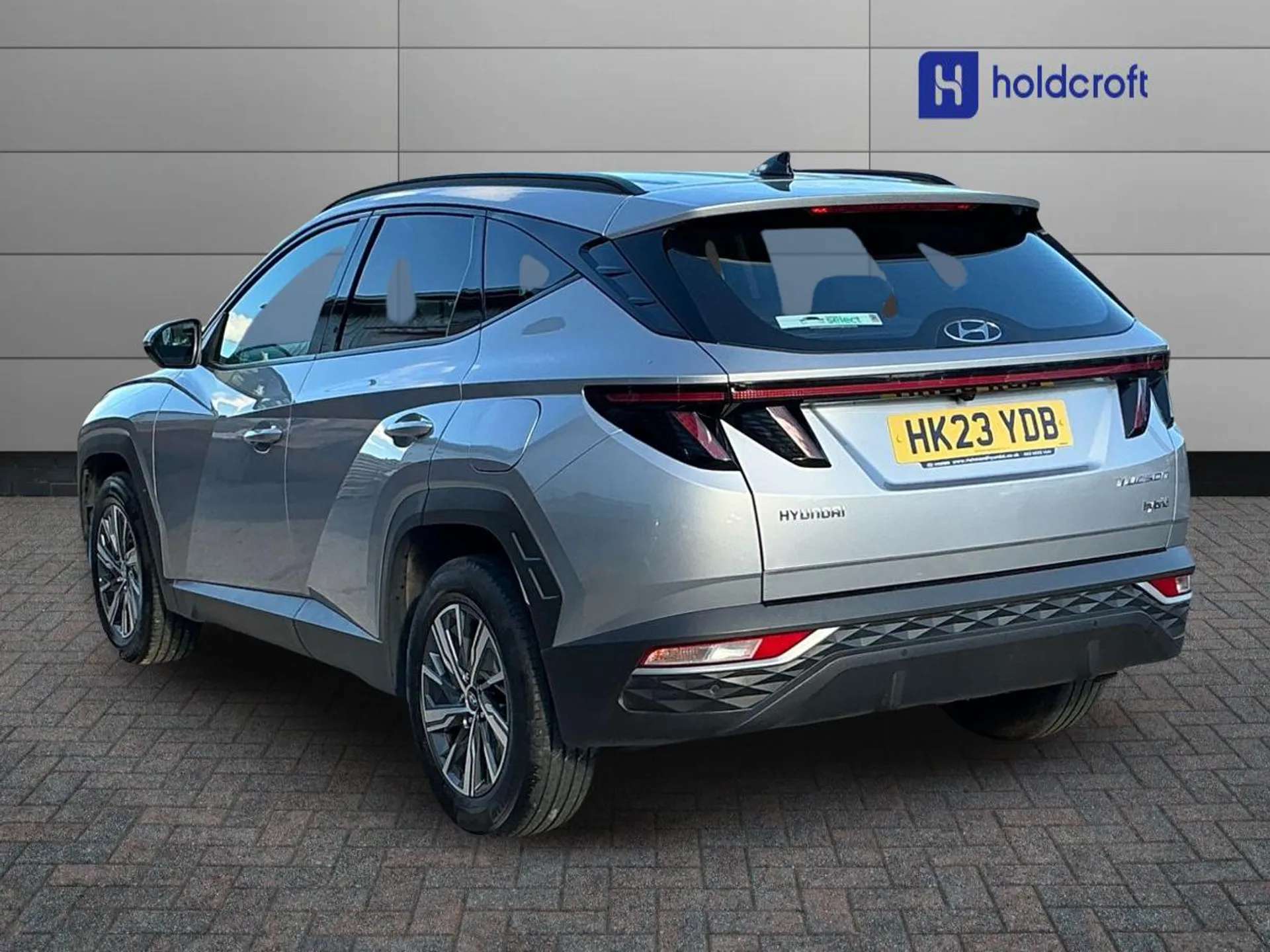 A 2023 HYUNDAI TUCSON 1.6 TGDi Hybrid 230 SE Connect 5dr 2WD Auto ZERO DEPOSIT FINANCE & CASHBACK AVAILABLE A 2023 HYUNDAI TUCSON 1.6 TGDi Hybrid 230 SE Connect 5dr 2WD Auto ZERO DEPOSIT FINANCE & CASHBACK AVAILABLE