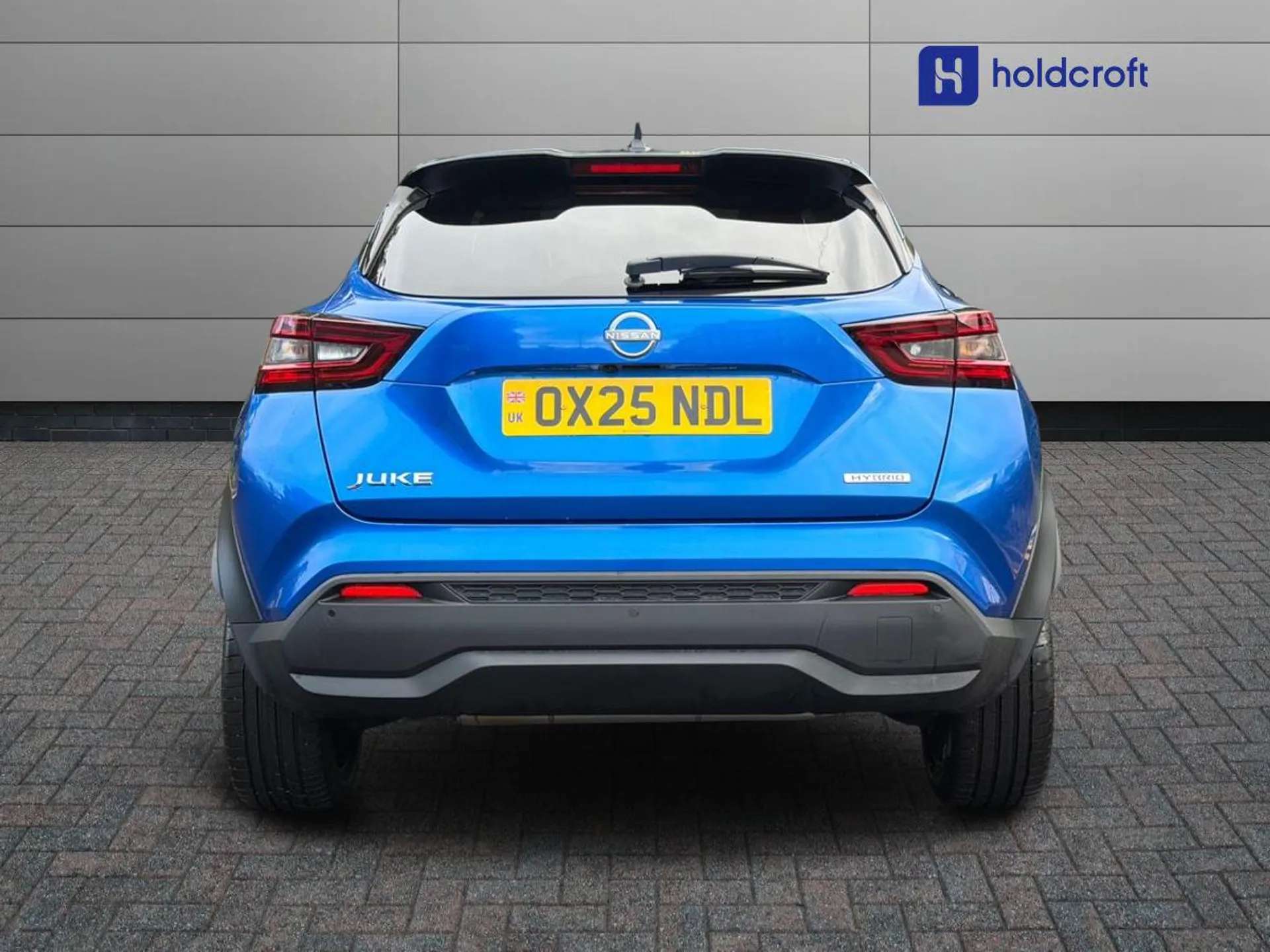 A 2025 NISSAN JUKE 1.6 Hybrid Tekna 5dr Auto A 2025 NISSAN JUKE 1.6 Hybrid Tekna 5dr Auto