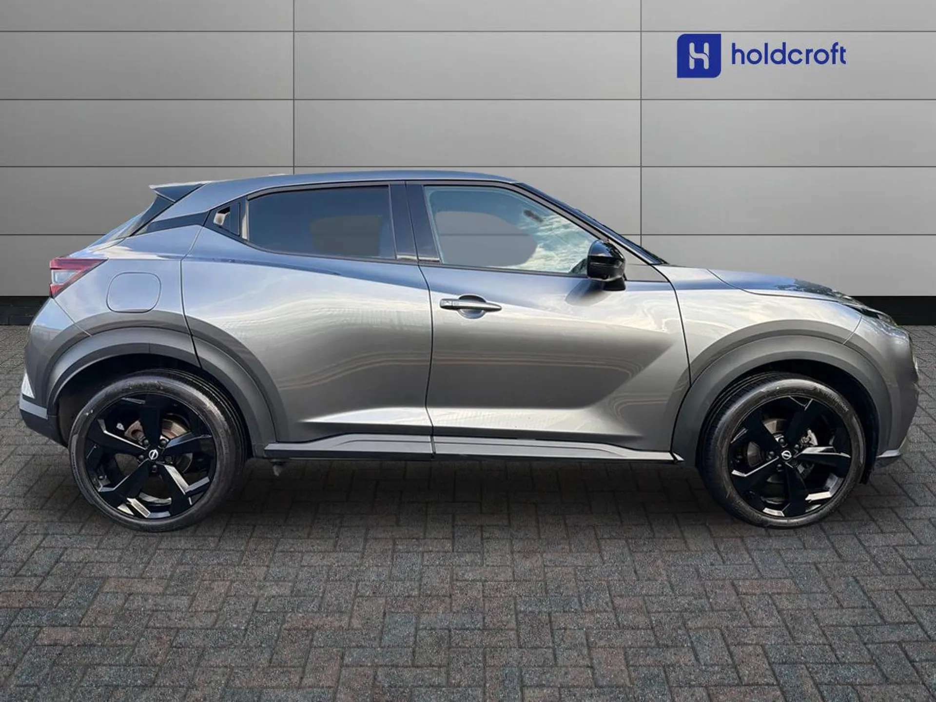 A 2025 NISSAN JUKE 1.0 DiG-T Tekna 5dr A 2025 NISSAN JUKE 1.0 DiG-T Tekna 5dr