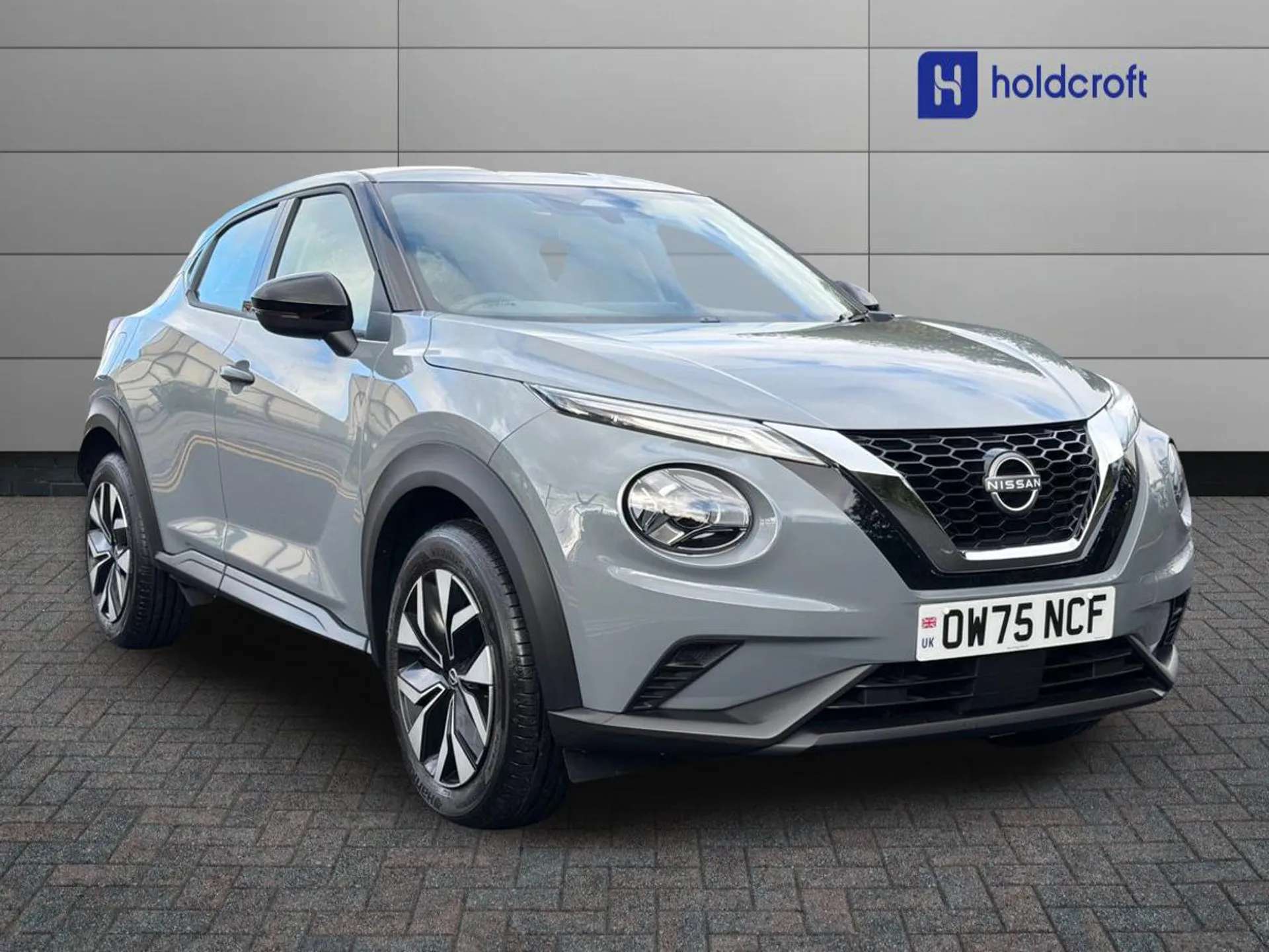 A 2025 NISSAN JUKE 1.0 DiG-T Acenta Premium 5dr A 2025 NISSAN JUKE 1.0 DiG-T Acenta Premium 5dr
