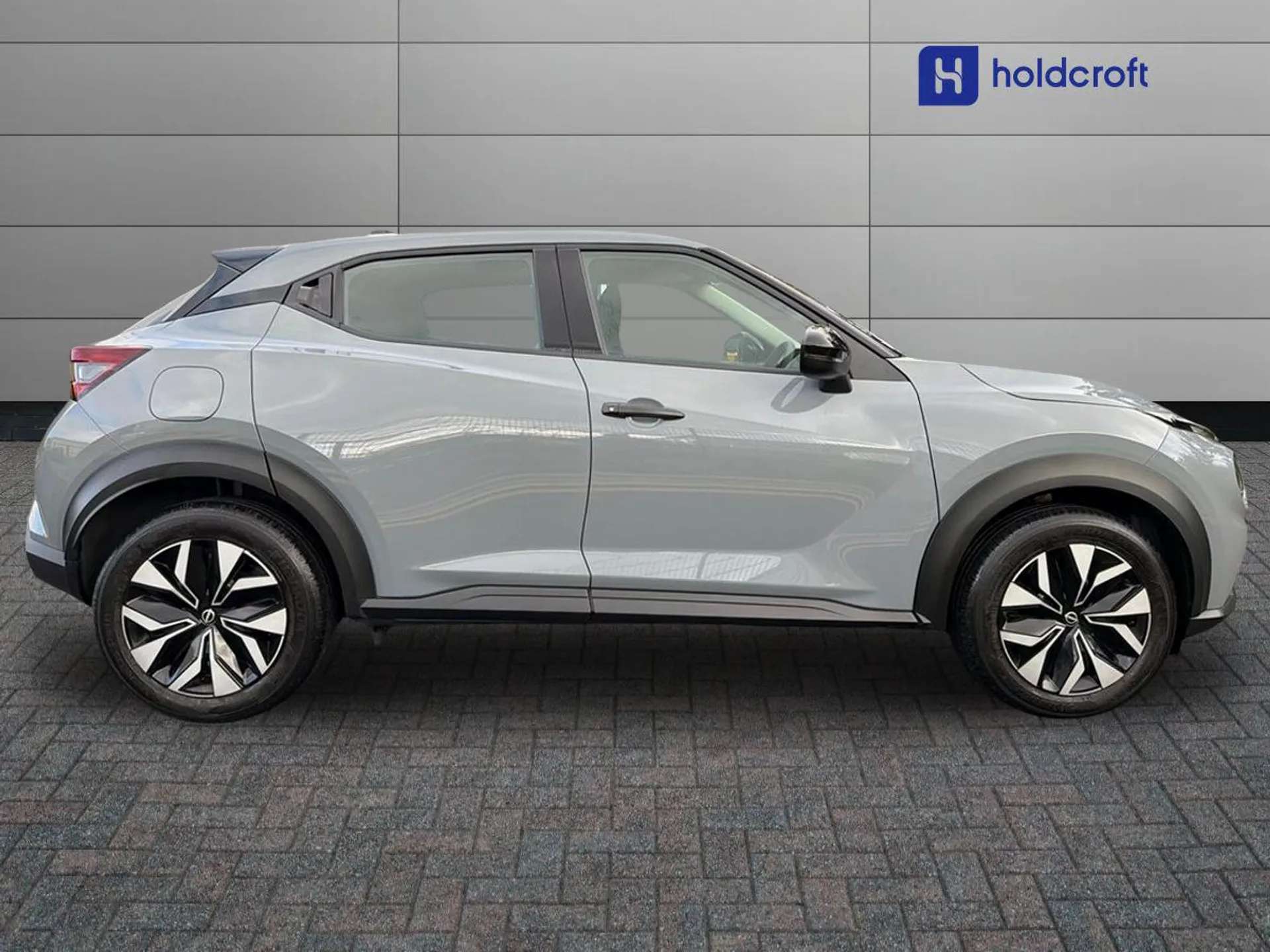 A 2025 NISSAN JUKE 1.0 DiG-T Acenta Premium 5dr A 2025 NISSAN JUKE 1.0 DiG-T Acenta Premium 5dr