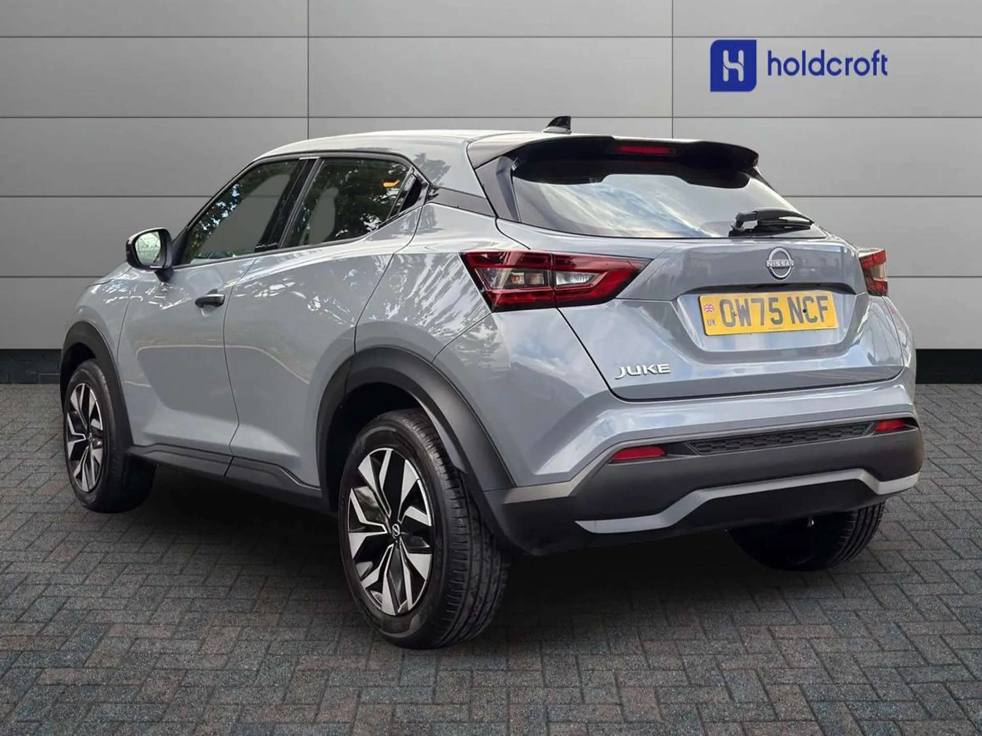 A 2025 NISSAN JUKE 1.0 DiG-T Acenta Premium 5dr A 2025 NISSAN JUKE 1.0 DiG-T Acenta Premium 5dr