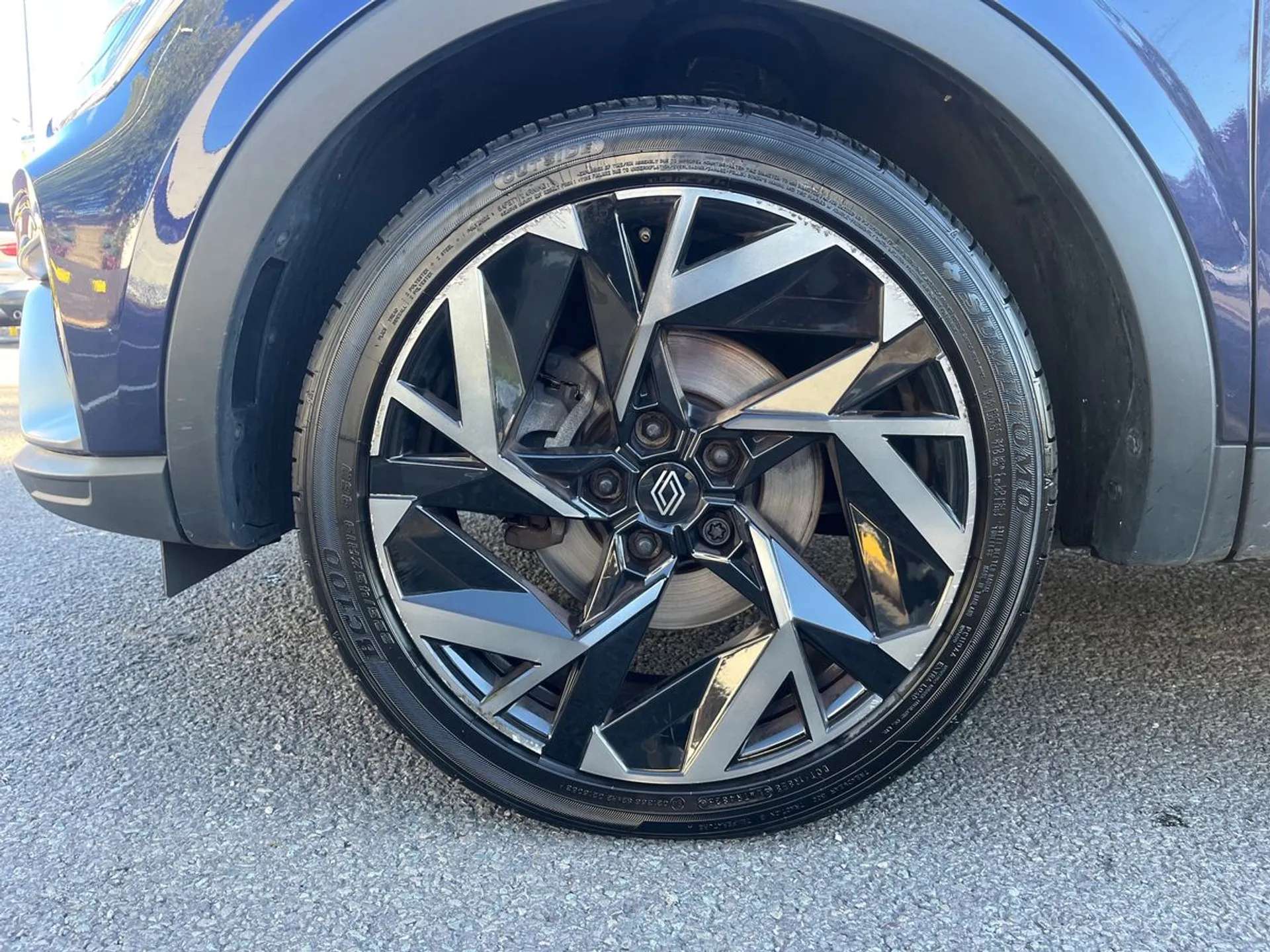 A 2024 RENAULT ARKANA 1.6 E-Tech FHEV 145 Esprit Alpine 5dr Auto A 2024 RENAULT ARKANA 1.6 E-Tech FHEV 145 Esprit Alpine 5dr Auto