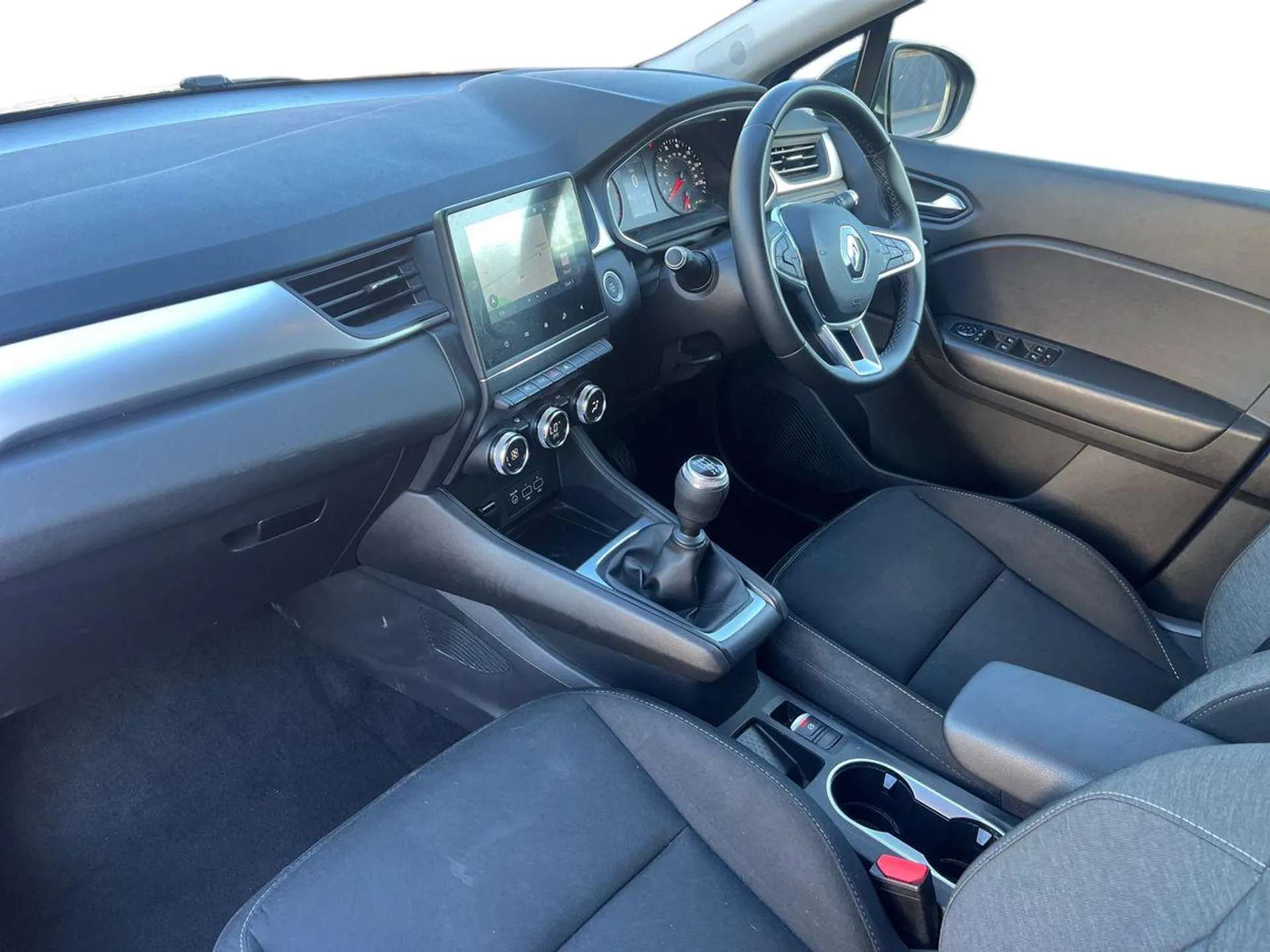 A 2021 RENAULT CAPTUR 1.0 TCE 90 Iconic 5dr A 2021 RENAULT CAPTUR 1.0 TCE 90 Iconic 5dr