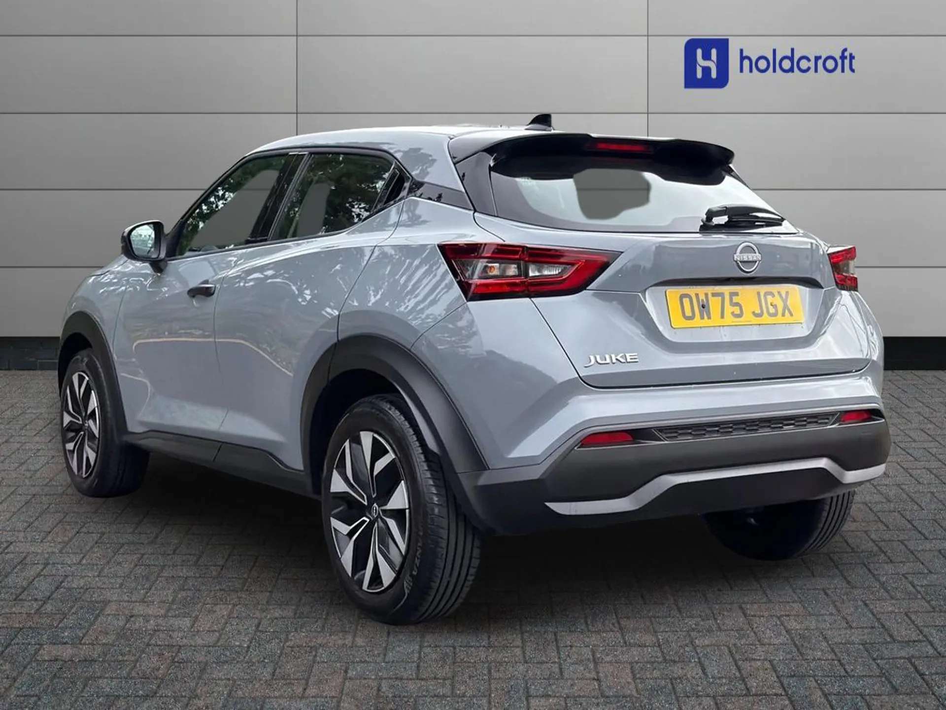 A 2025 NISSAN JUKE 1.0 DiG-T Acenta Premium 5dr A 2025 NISSAN JUKE 1.0 DiG-T Acenta Premium 5dr