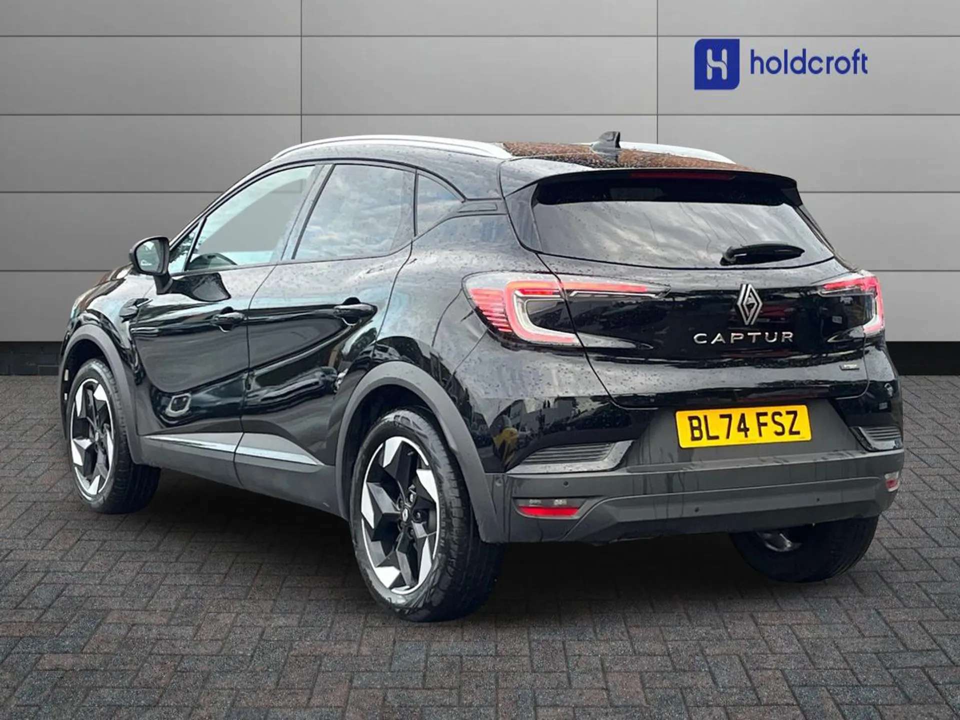 A 2024 RENAULT CAPTUR 1.6 E-Tech Full Hybrid 145 Techno 5dr Auto A 2024 RENAULT CAPTUR 1.6 E-Tech Full Hybrid 145 Techno 5dr Auto