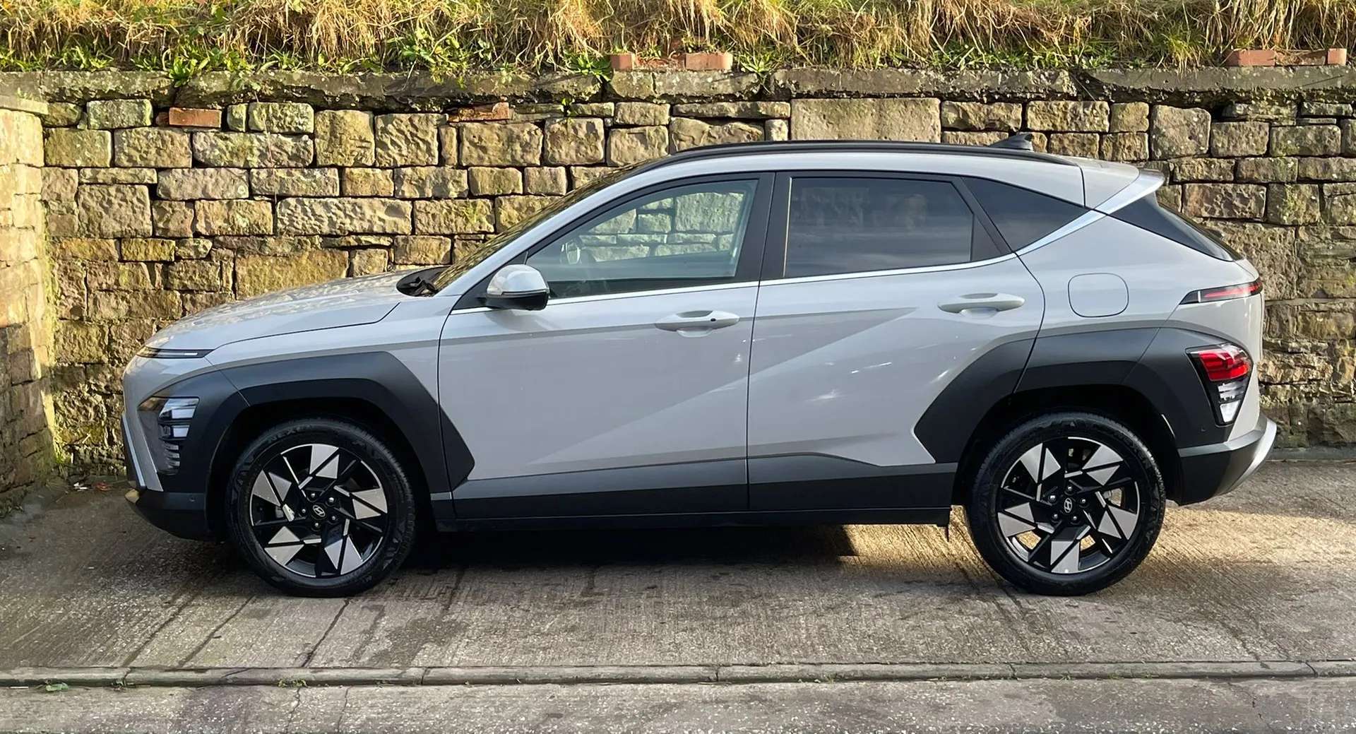 A 2025 HYUNDAI KONA 1.6T 138 Ultimate 5dr âNAVâLEATHERâADAPTIVE CRUISEâ A 2025 HYUNDAI KONA 1.6T 138 Ultimate 5dr âNAVâLEATHERâADAPTIVE CRUISEâ